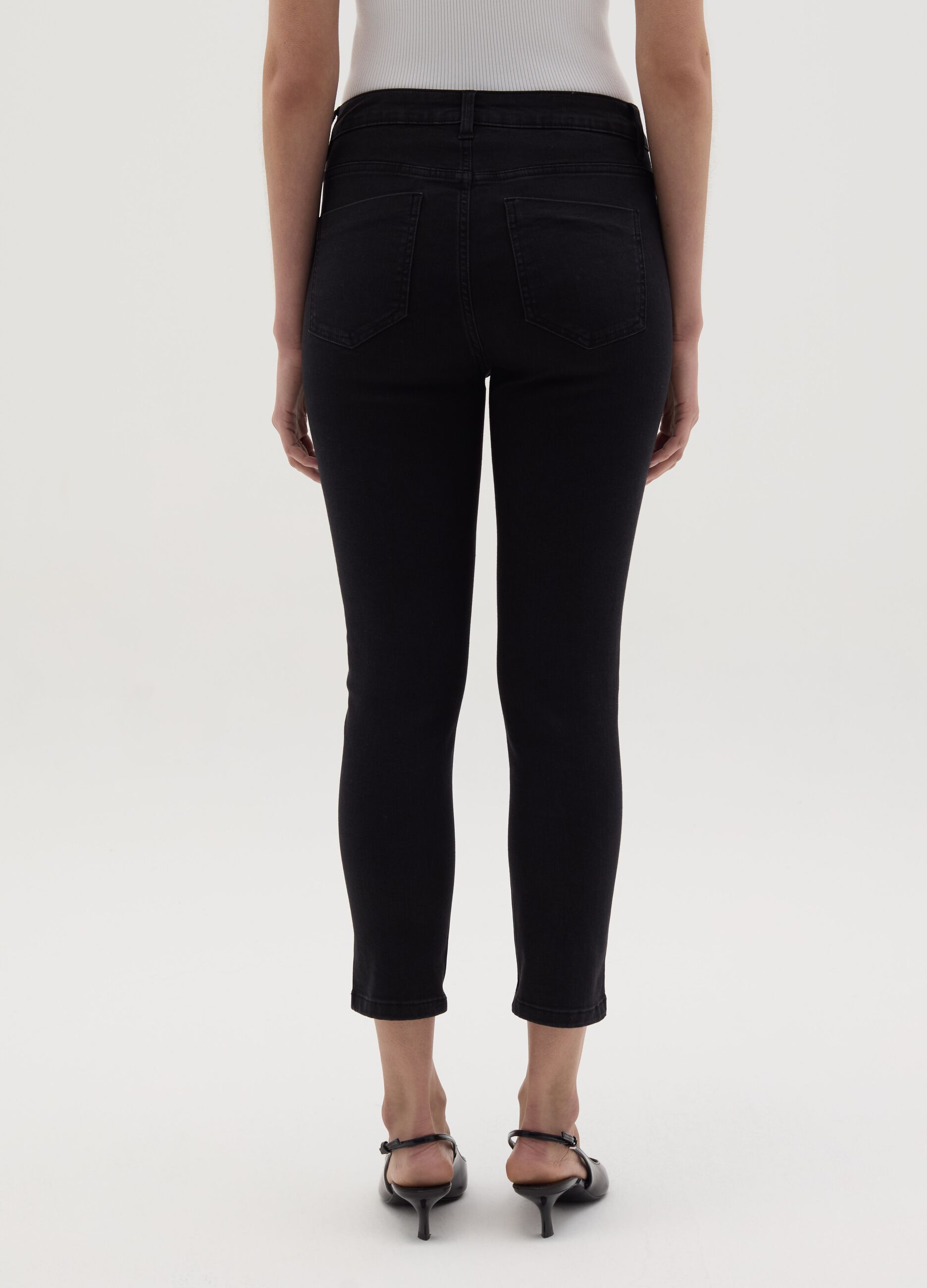 Skinny-fit crop jeans