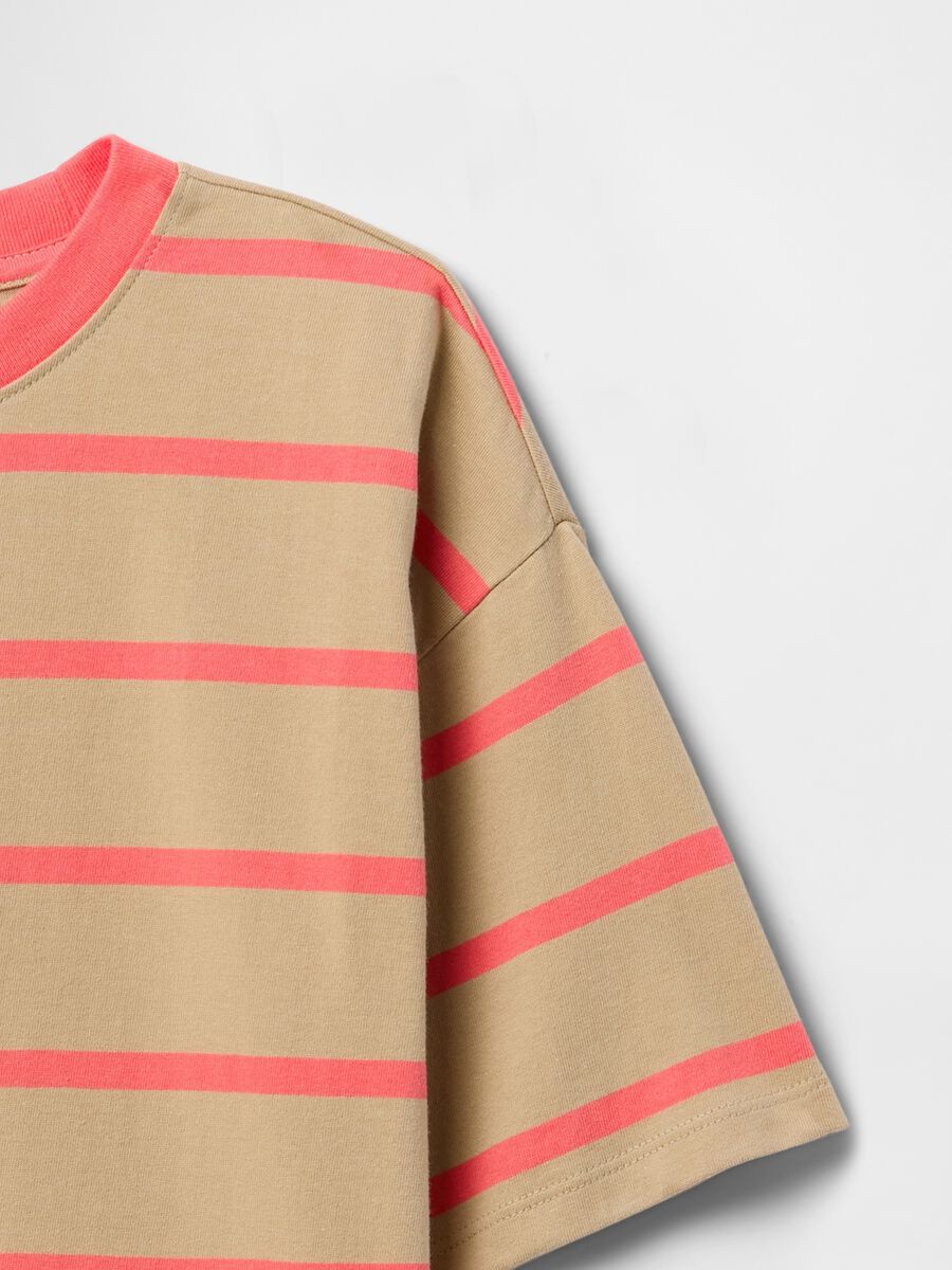 Beige and pink striped t-shirt_1