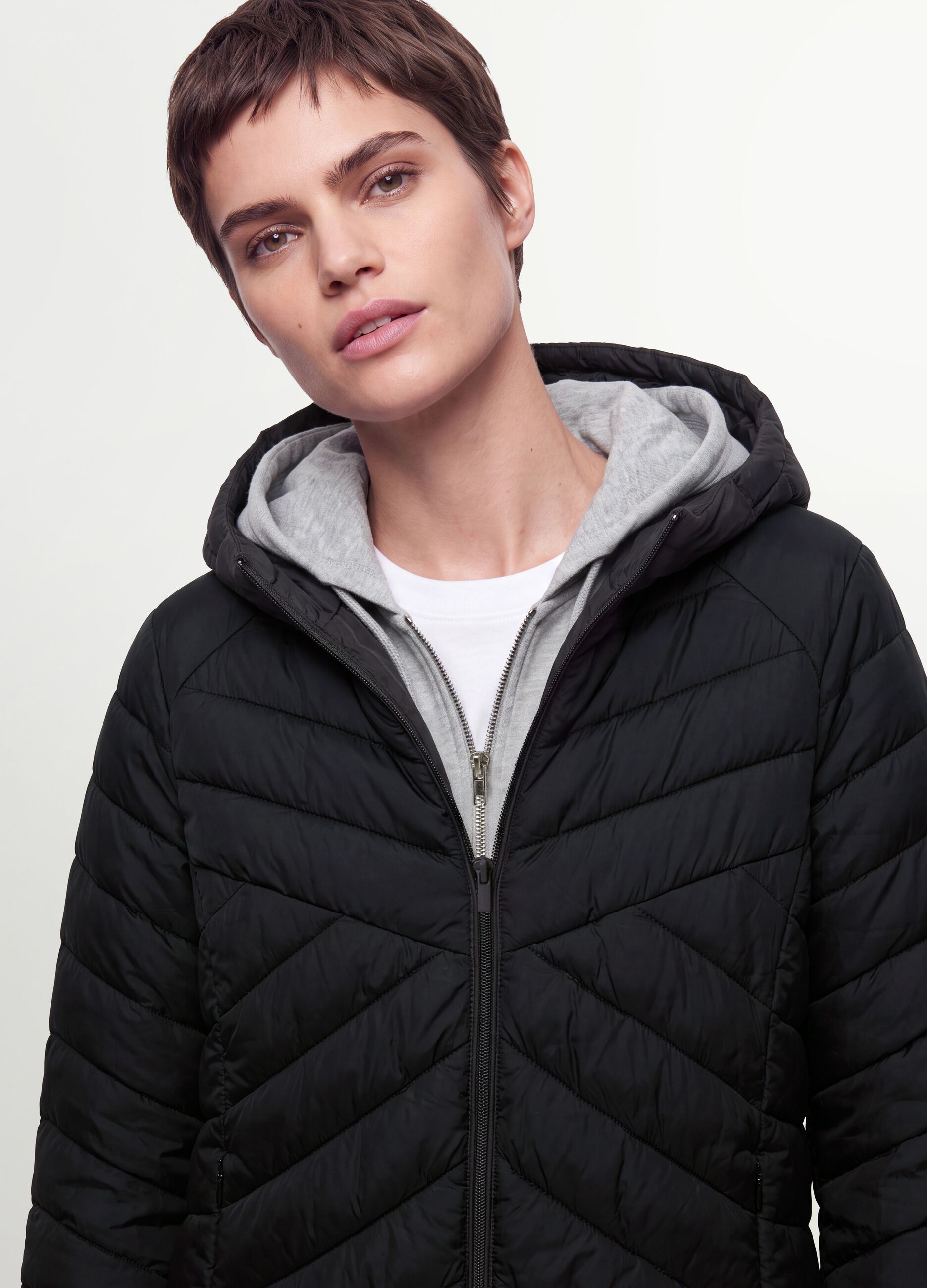 Black Ultralight Quilted Jacket with Hood and Zip