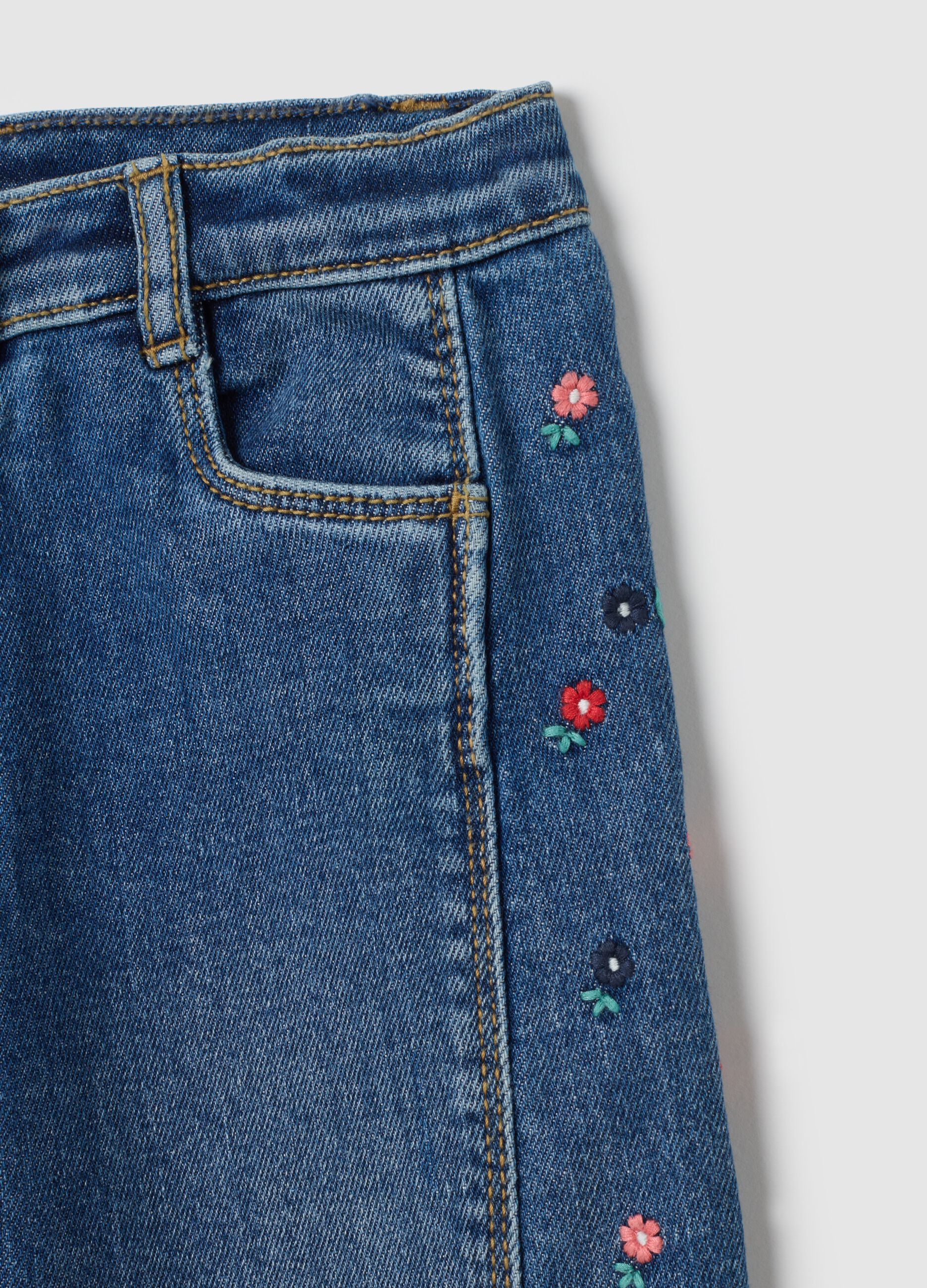Girls' wide leg blue denim jeans with embroidery