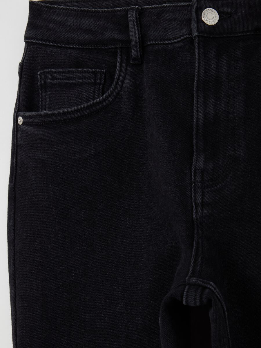 Slim-fit stretch jeans with five pockets_5