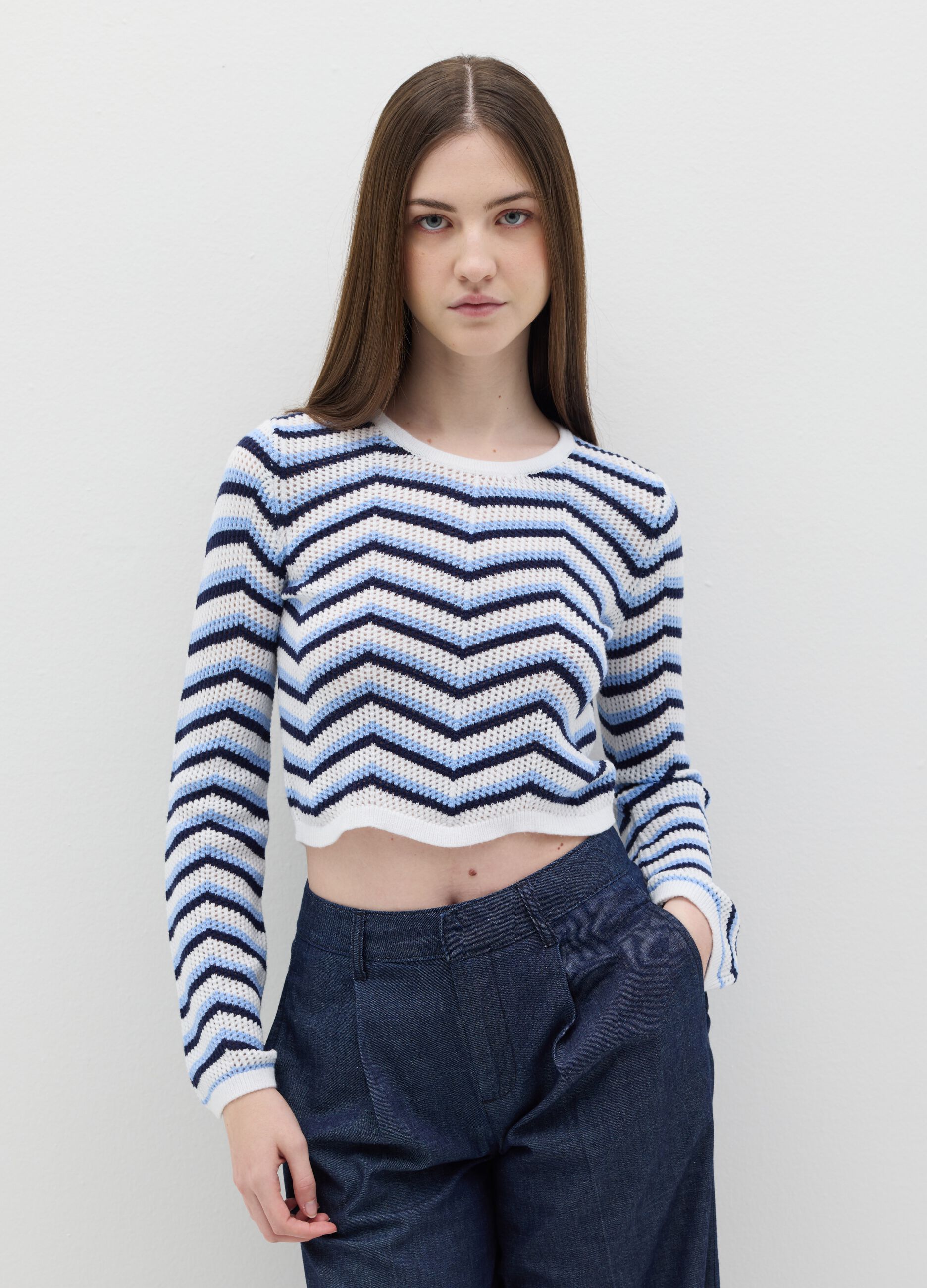 Maglia crochet con disegno a righe