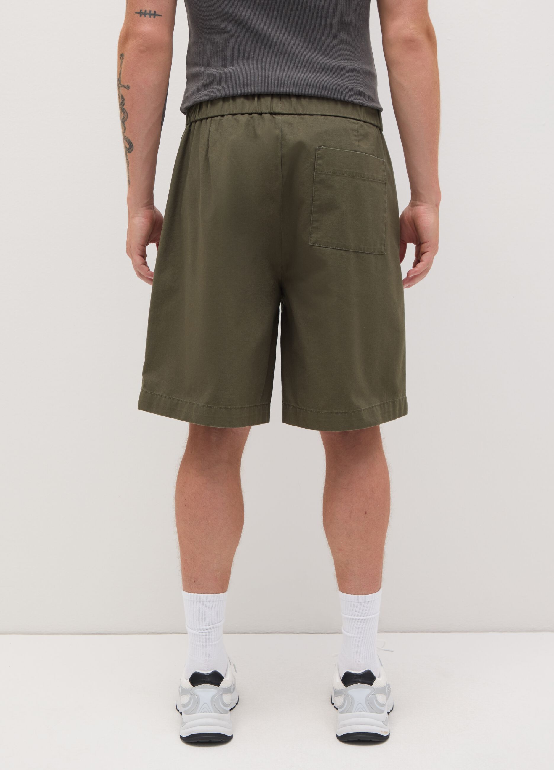 Shorts da uomo in puro cotone verde baggy