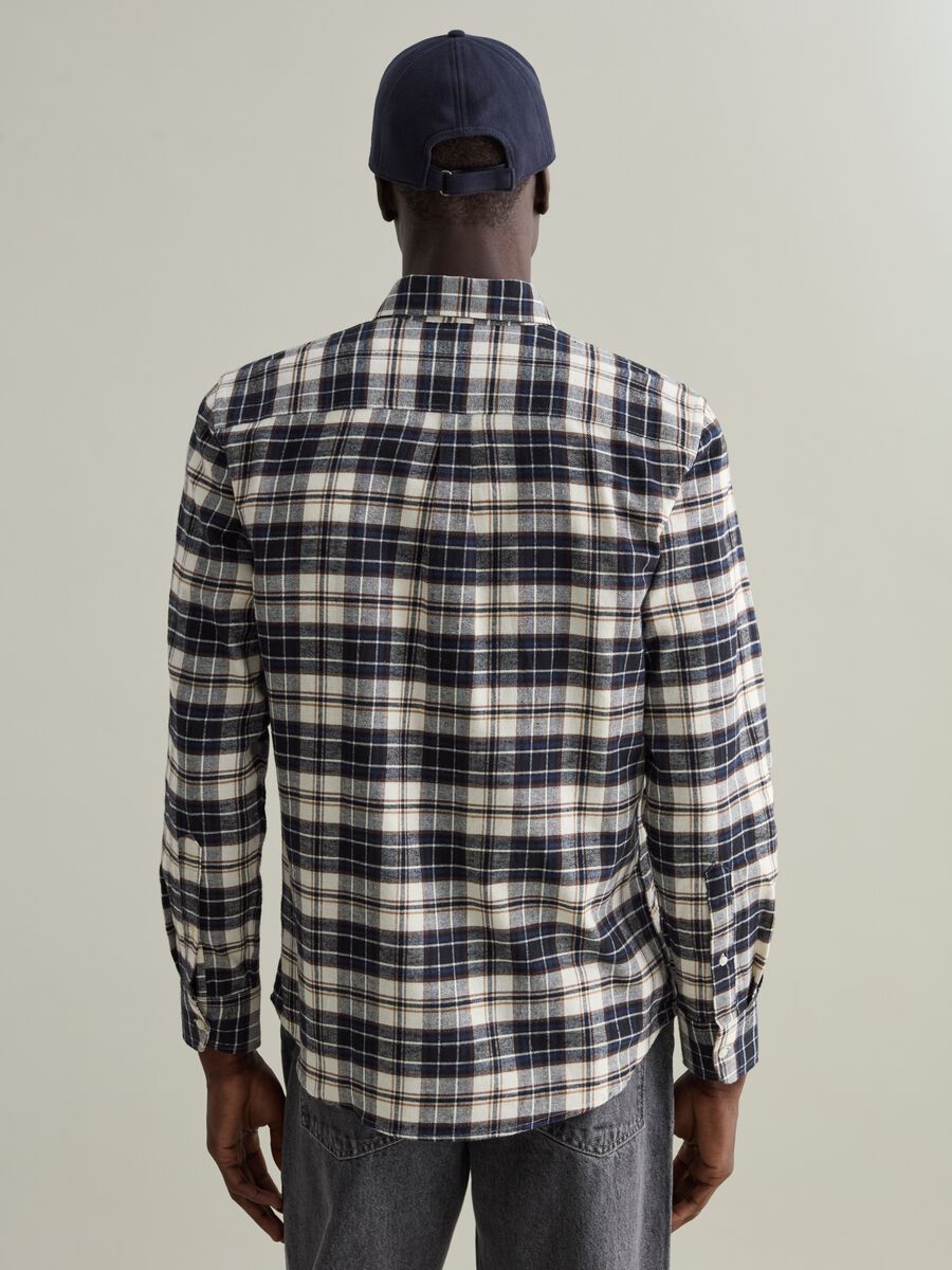 Flannel shirt with check pattern_3
