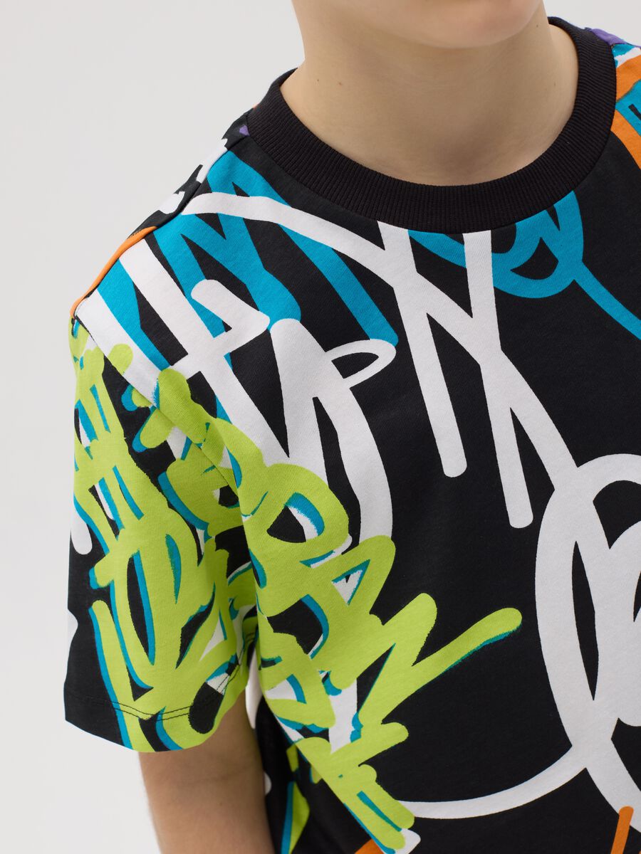 T-shirt in cotone con stampa graffiti _1