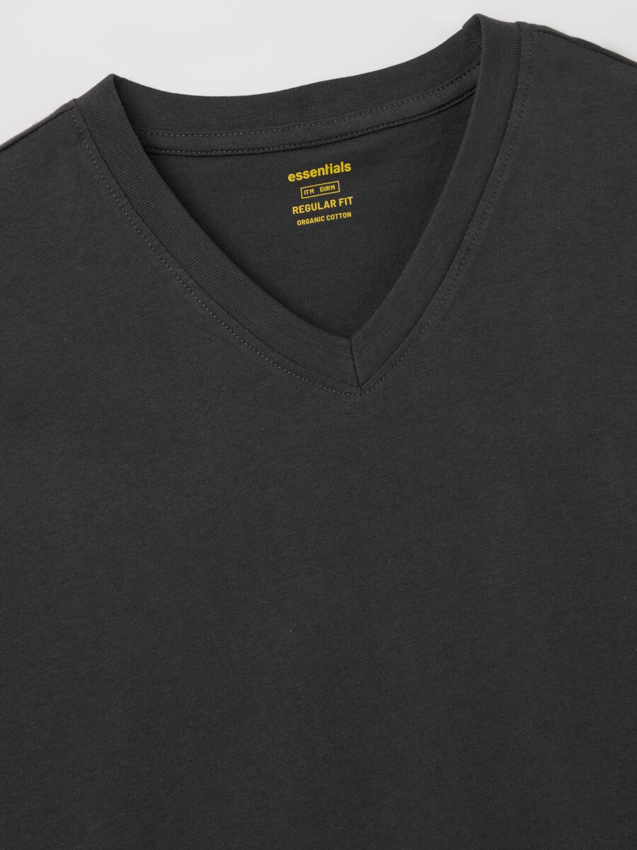Organic cotton T-shirt with V neck_5