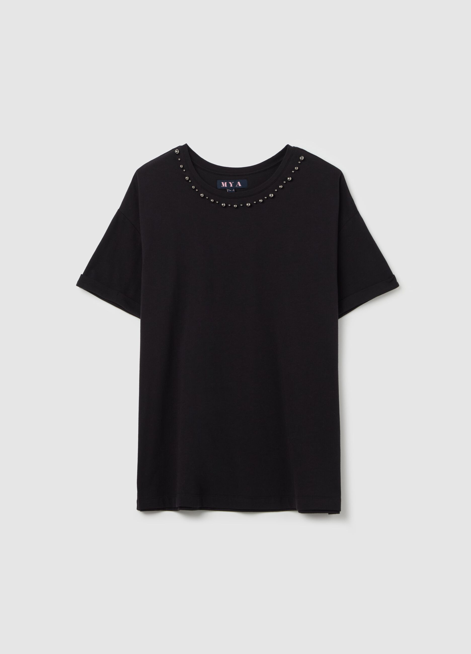 Curvy oversize T-shirt with appliqués