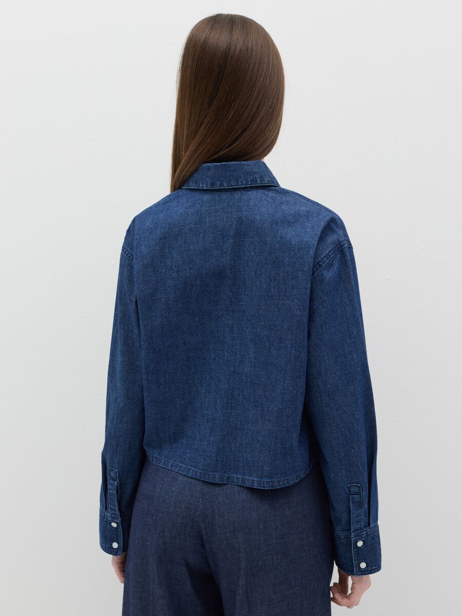 Boxy-fit shacket in denim_3