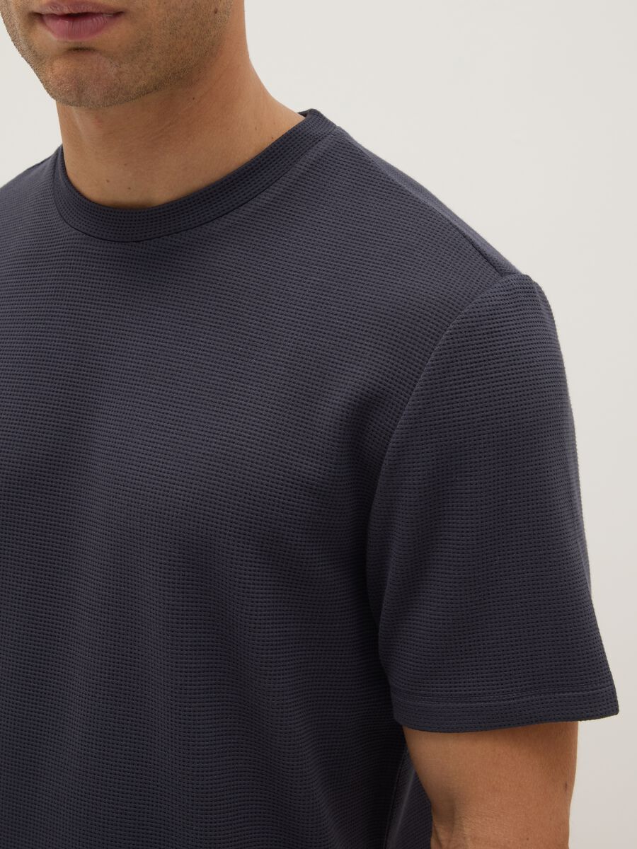 Black viscose blend pyjama T-shirt regular fit_3