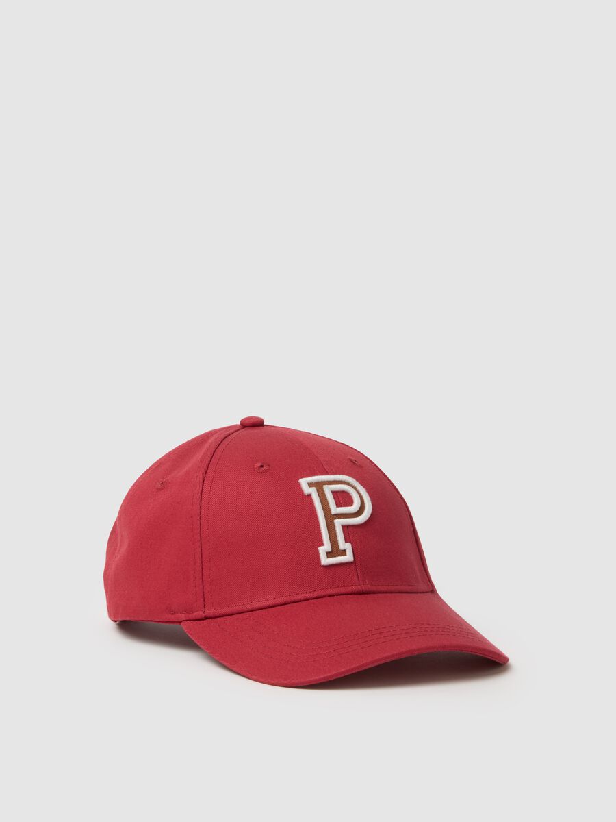 Red pure cotton cap with adjustable visor and embroidered P_0