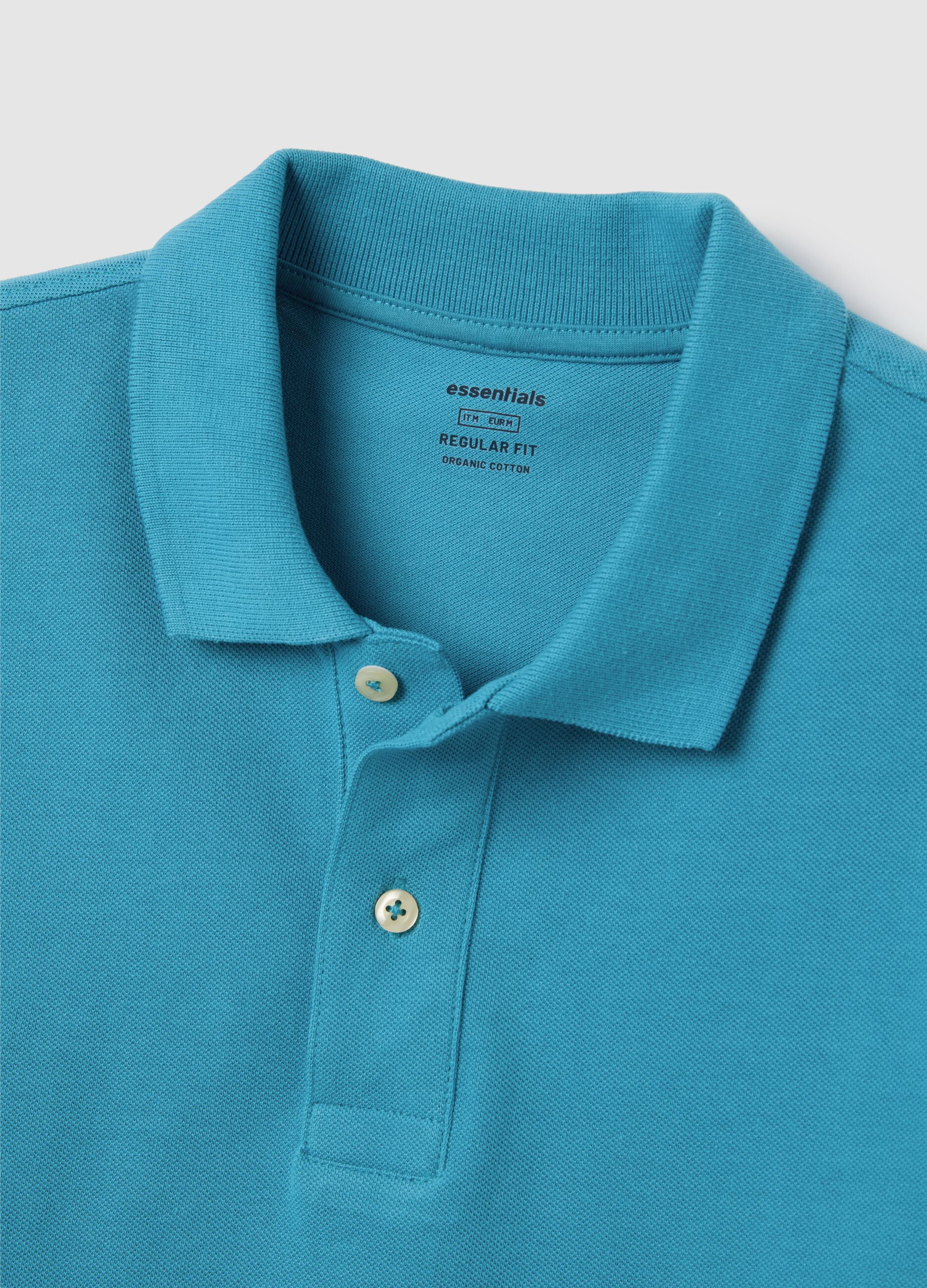Men’s light blue polo shirt in 100% cotton with regular fit