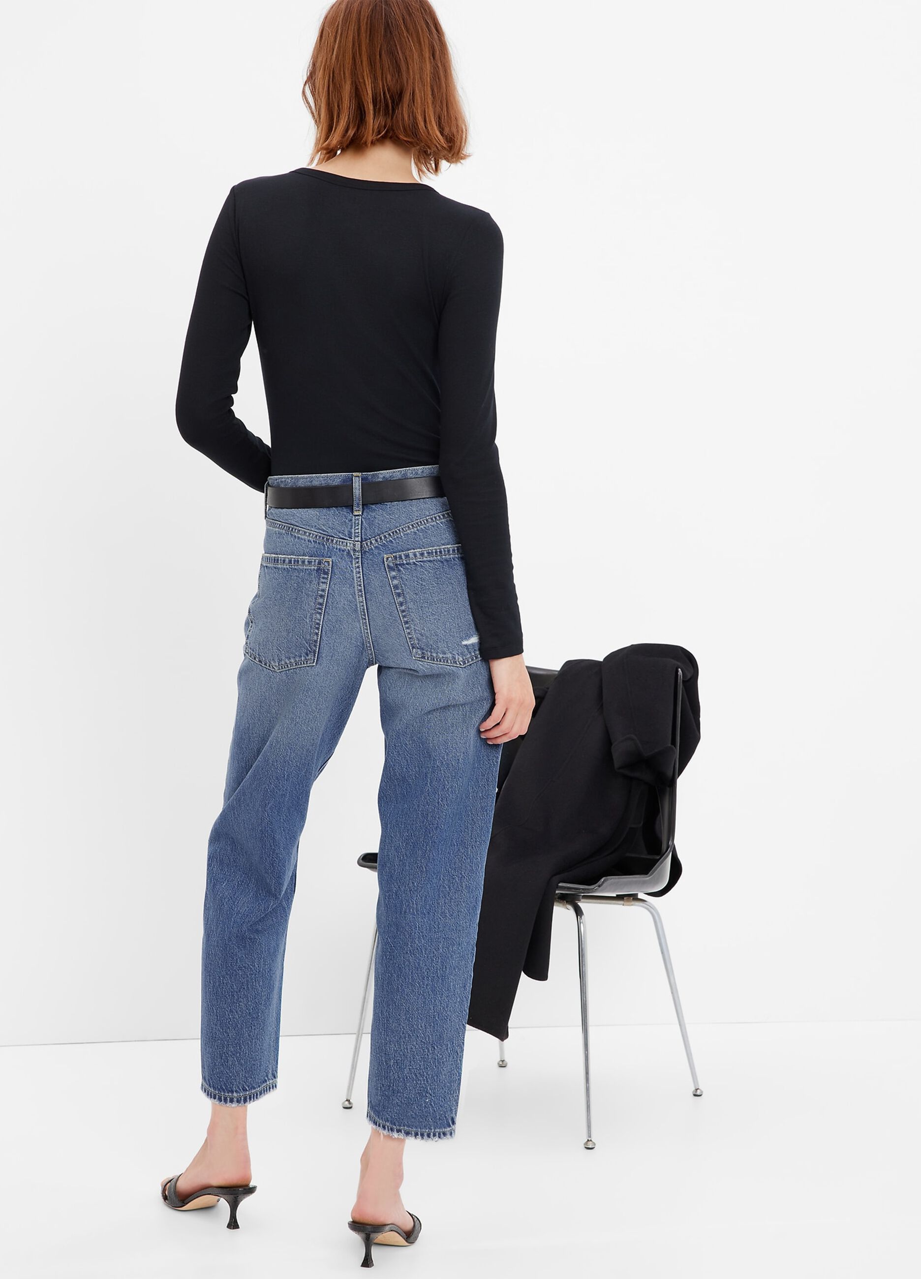 Barrel-leg jeans with rips