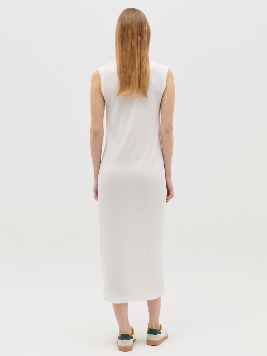 Long sleeveless maternity dress with ribbing_3