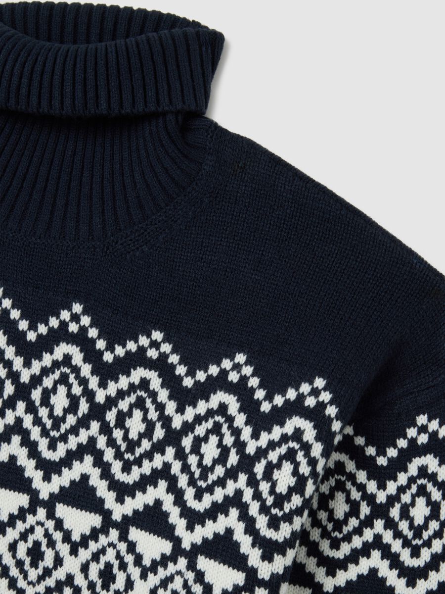 Black and white sweater with regular fit and high collar_5