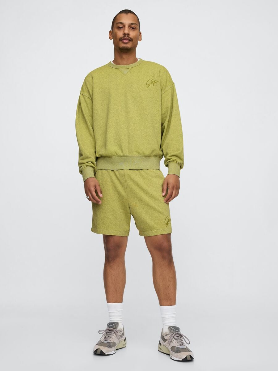 Felpa verde con logo ricamato_3