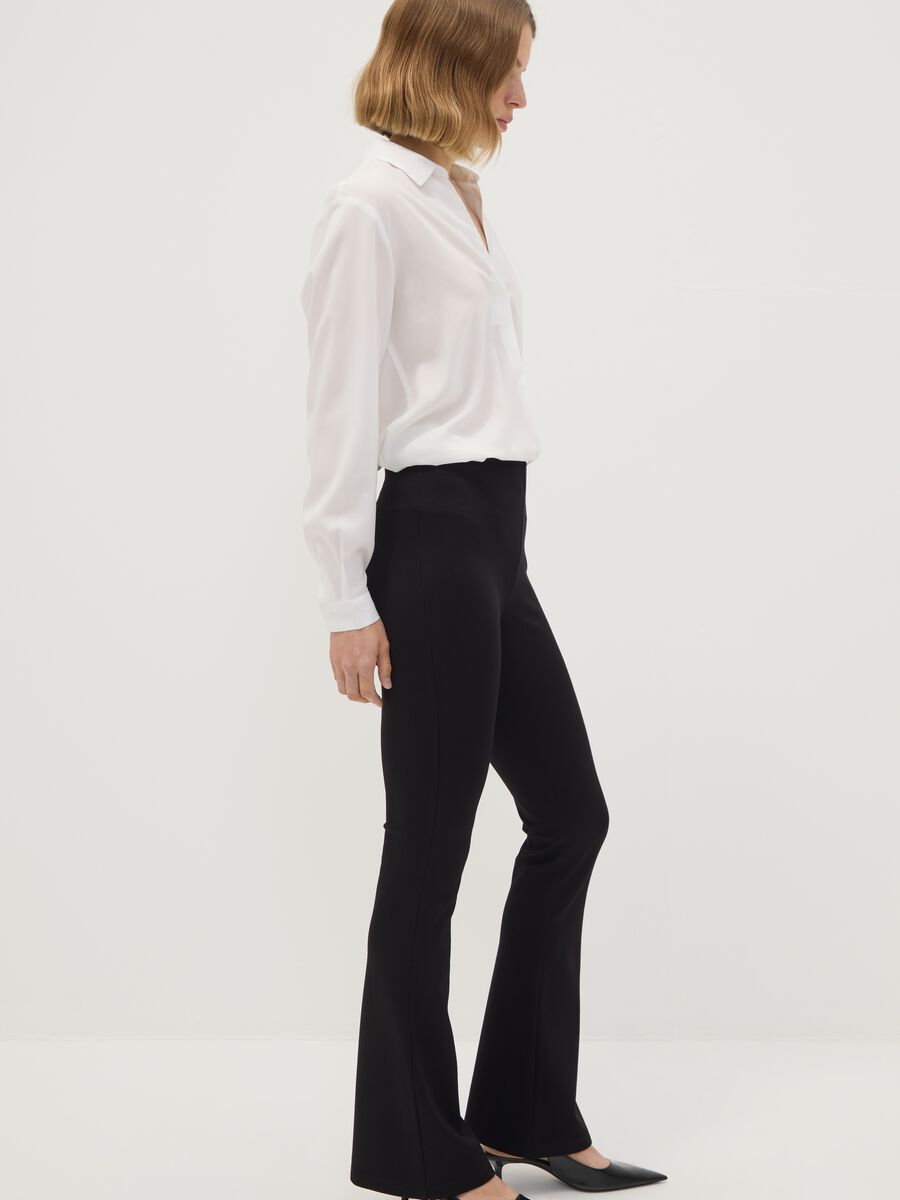 Leggings neri flare fit in punto Milano di viscosa elasticizzata_2