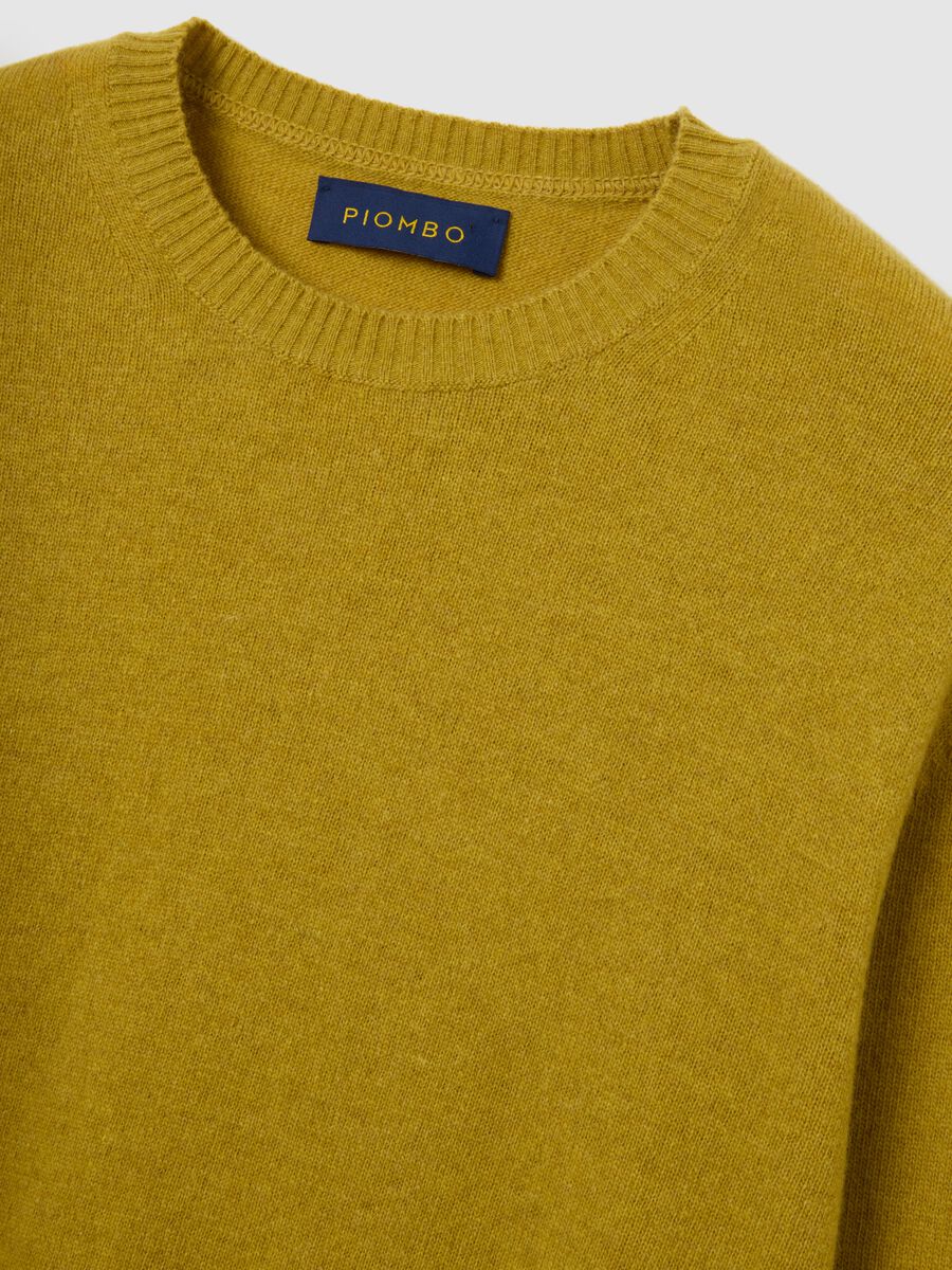 Regular fit yellow crew neck sweater in pure lambswool_5