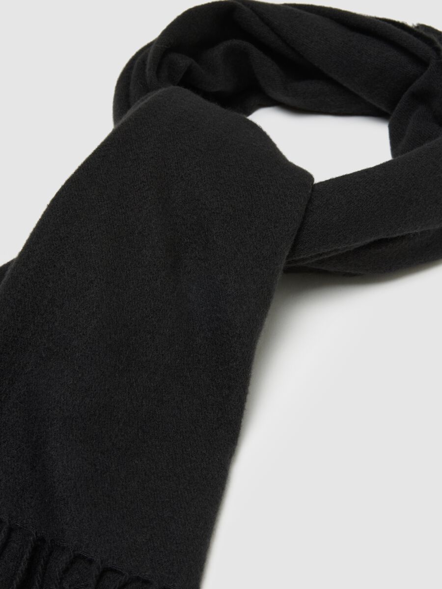 Sciarpa nera con frange_1