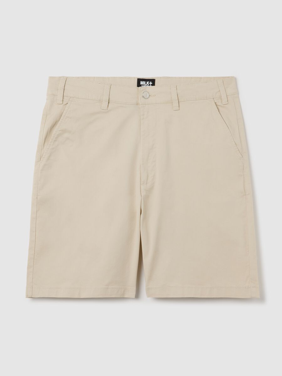 Men’s regular-fit beige shorts in stretch cotton_4