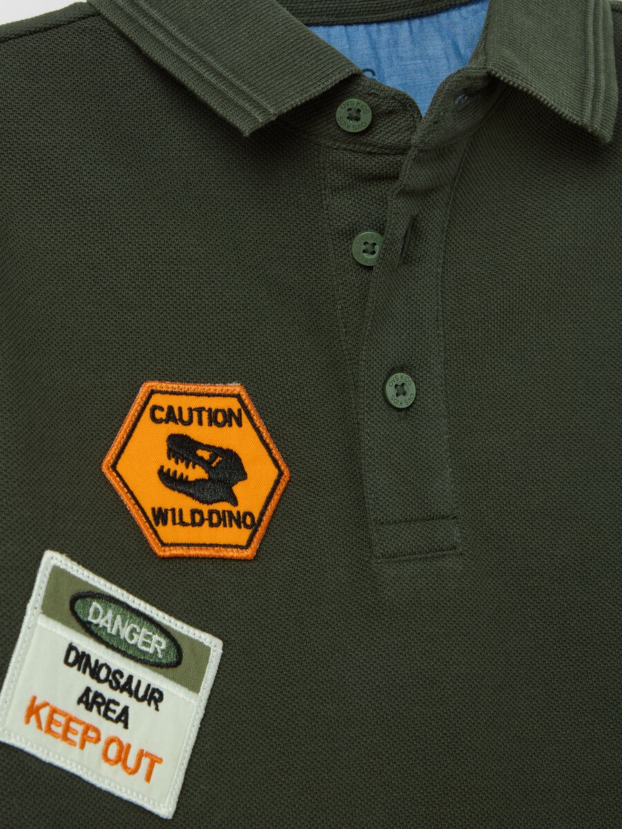 Piquet polo shirt with patch and "Going to Discover" print_2