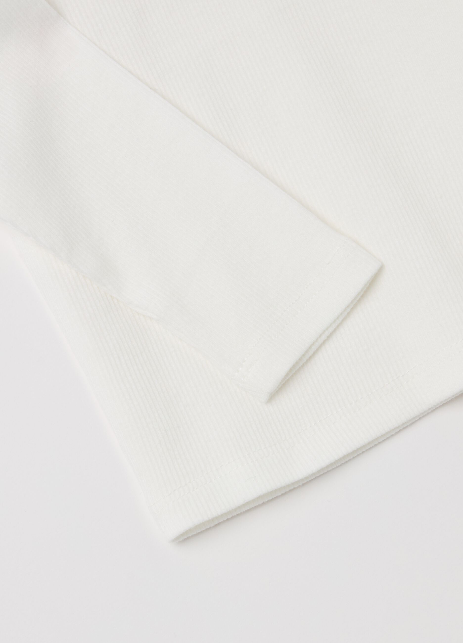 Ribbed T-shirt with long sleeves and frills