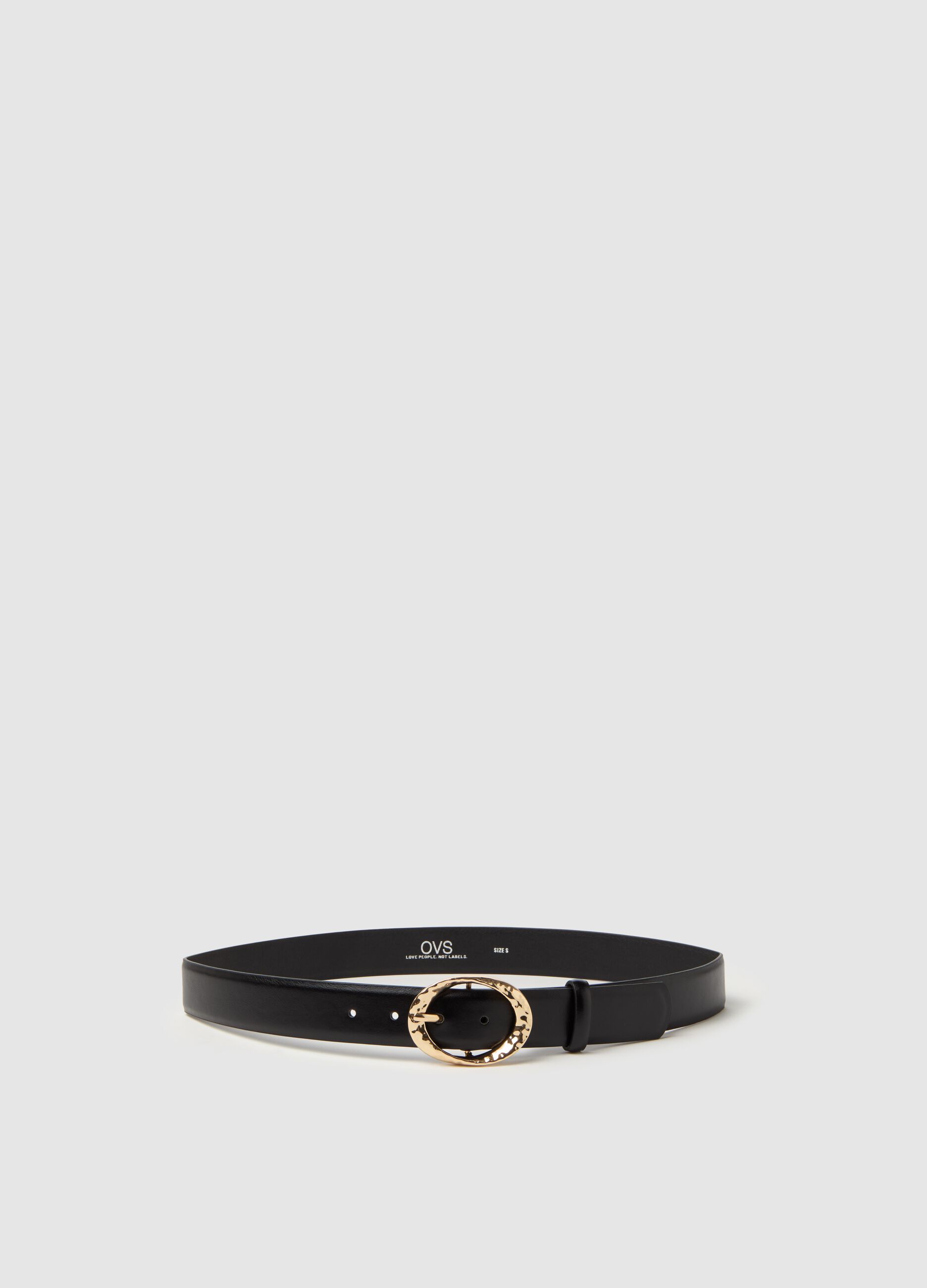 Belt with textured metal buckle