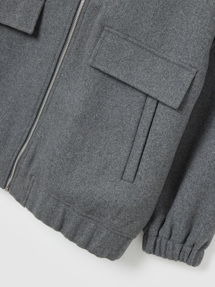 Grey zip-up jacket with oversized fit_5