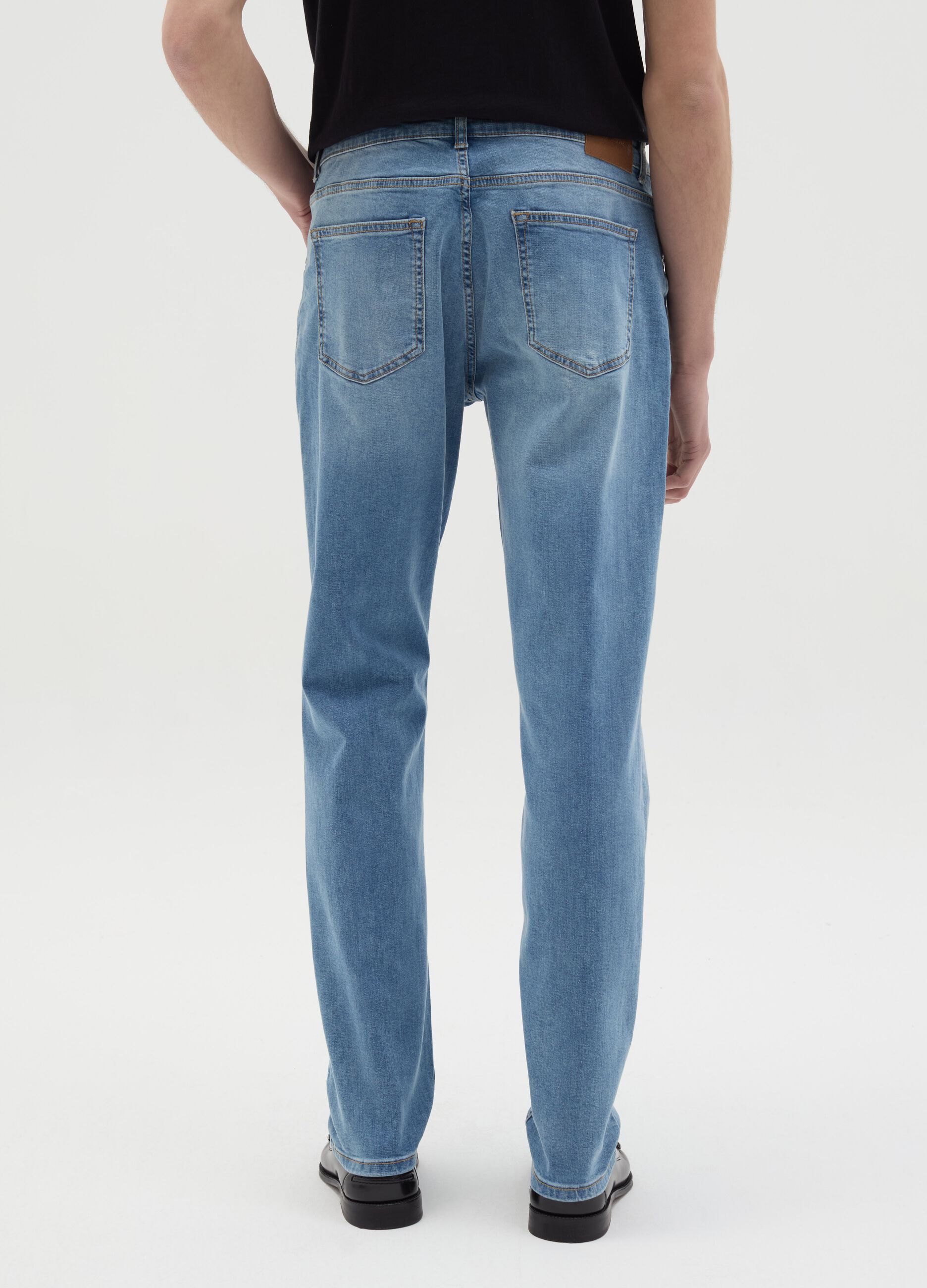 Slim-fit jeans with five pockets