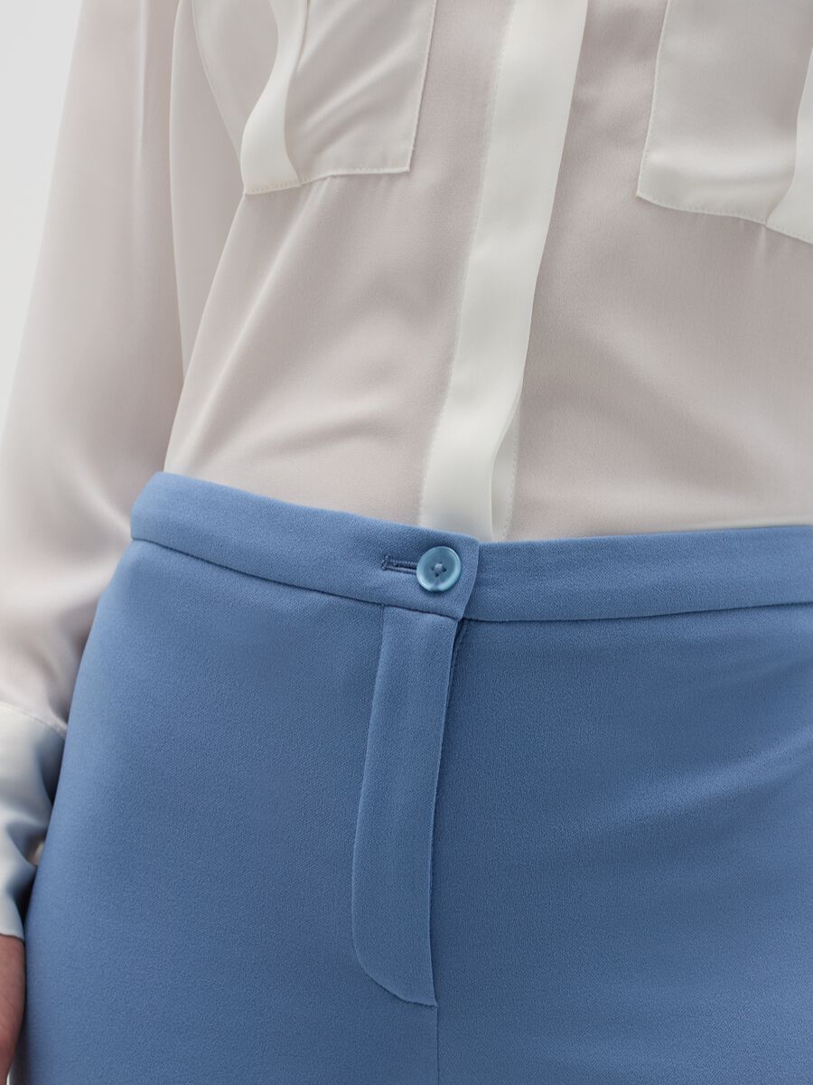 Solid colour flare-fit trousers_3