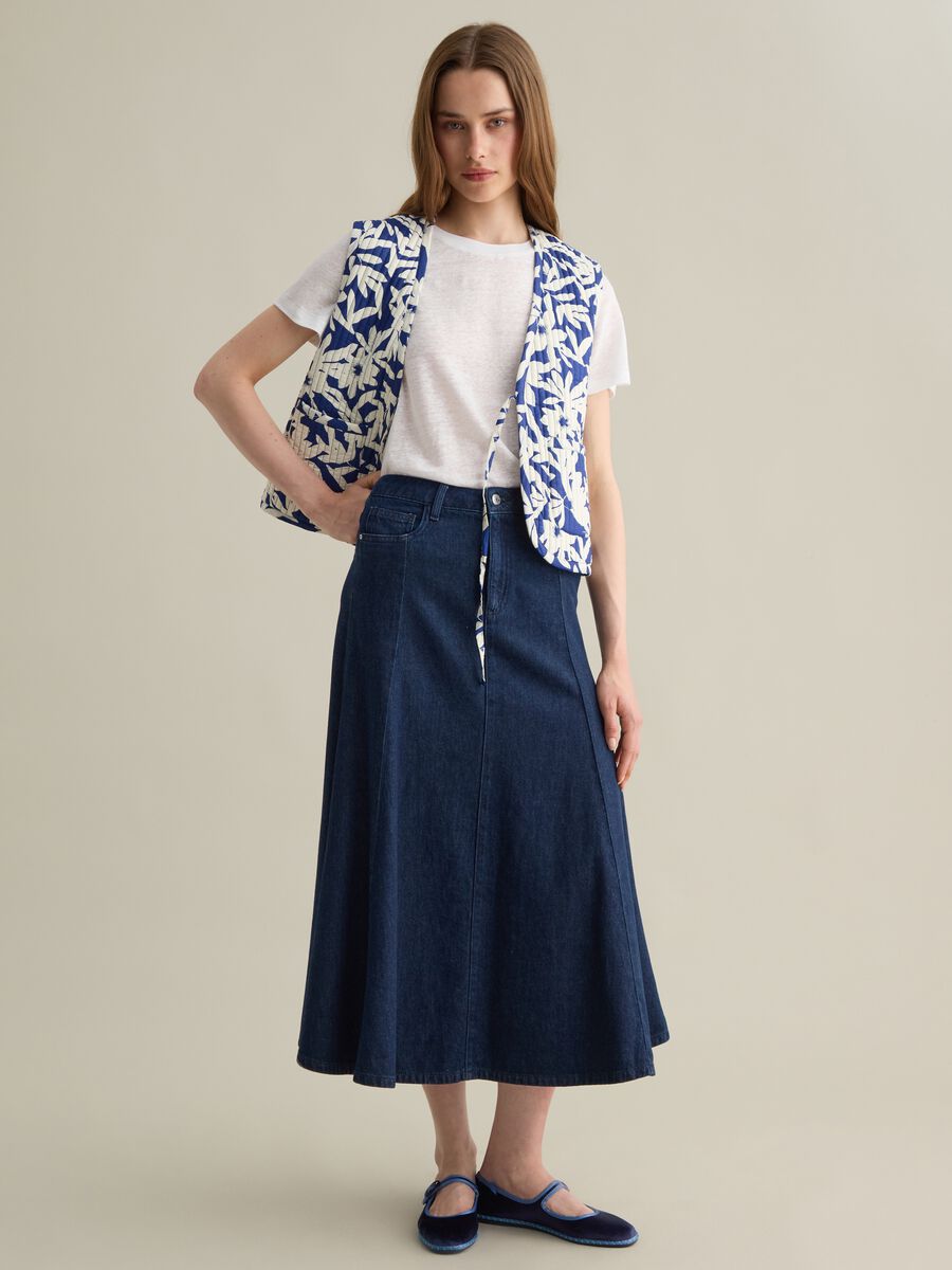 Blue and white floral patterned cotton gilet_1