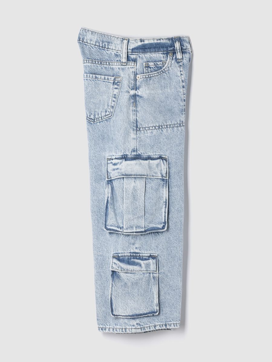 Baggy-fit jeans with multiple pockets_2