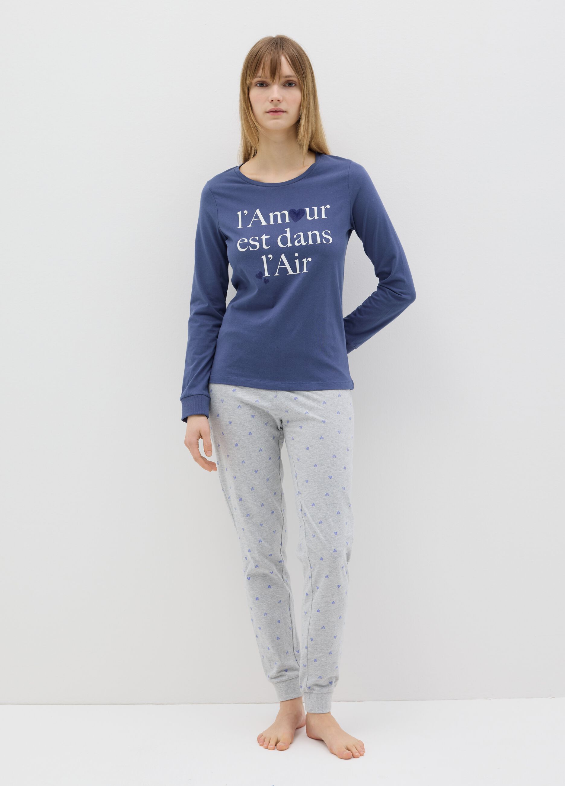 Cotton pyjamas with small hearts print