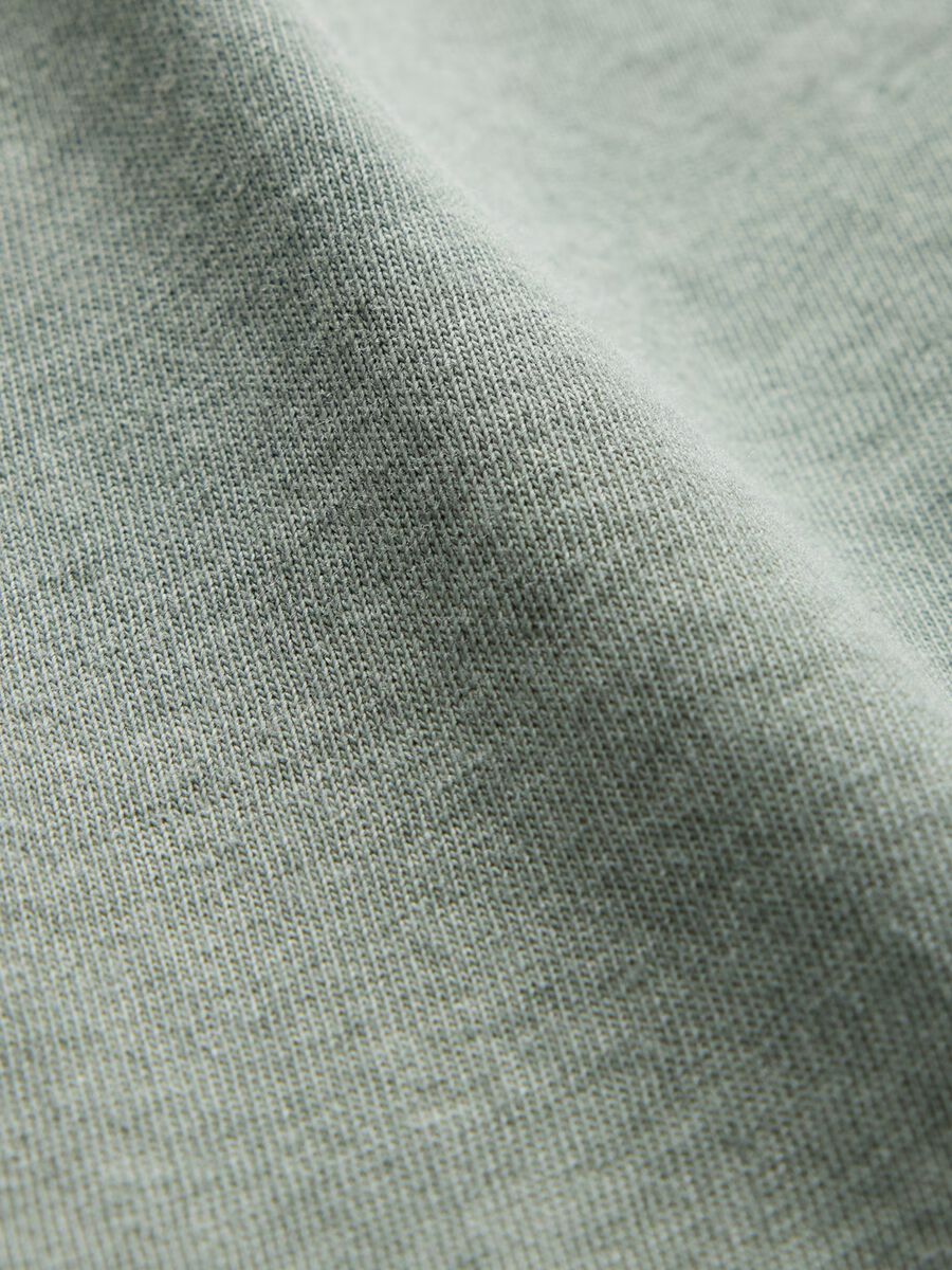 Green V-neck T-shirt in cotton_4
