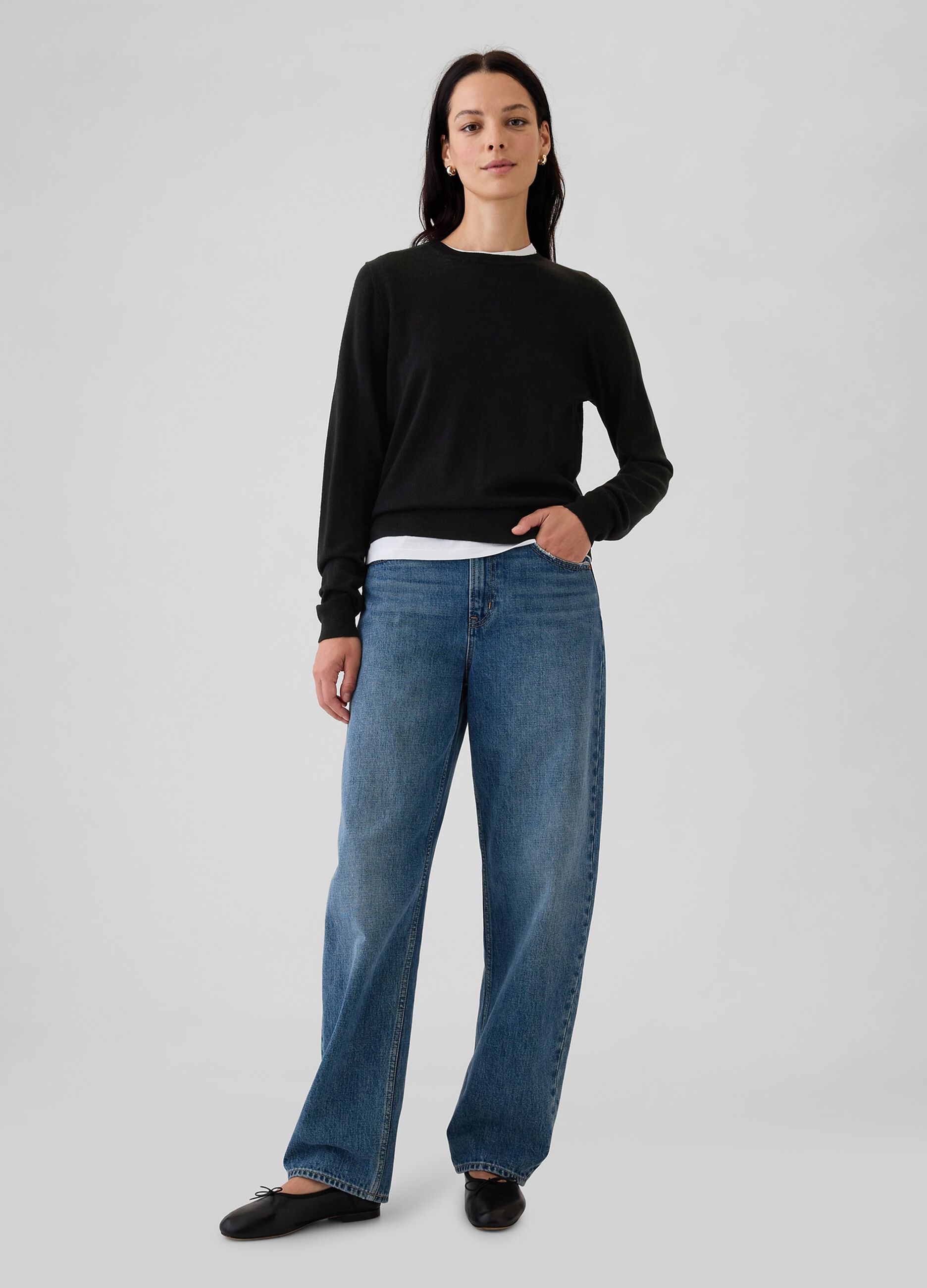 Merino wool pullover with round neck