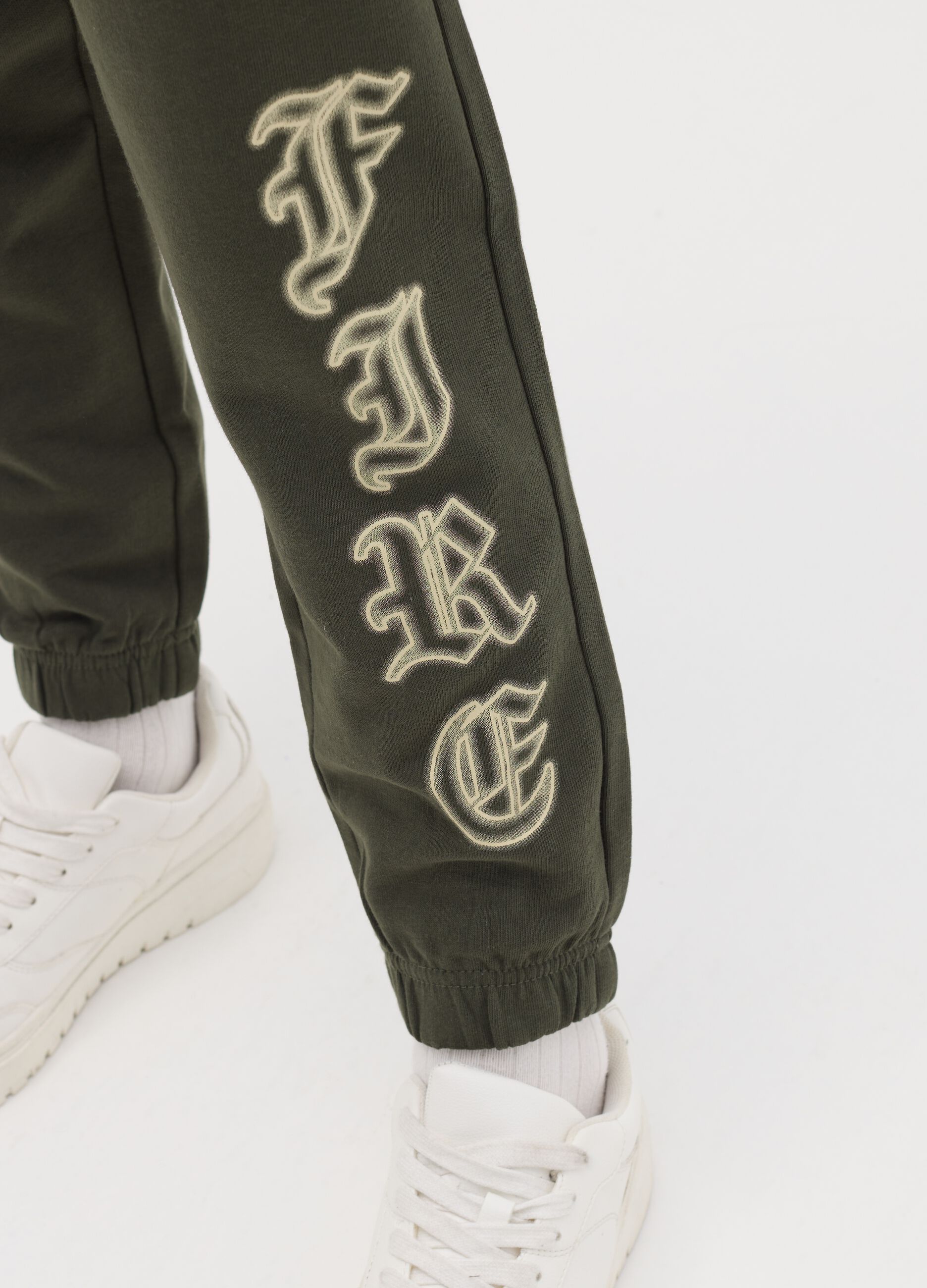 Joggers with drawstring and "Fire" print