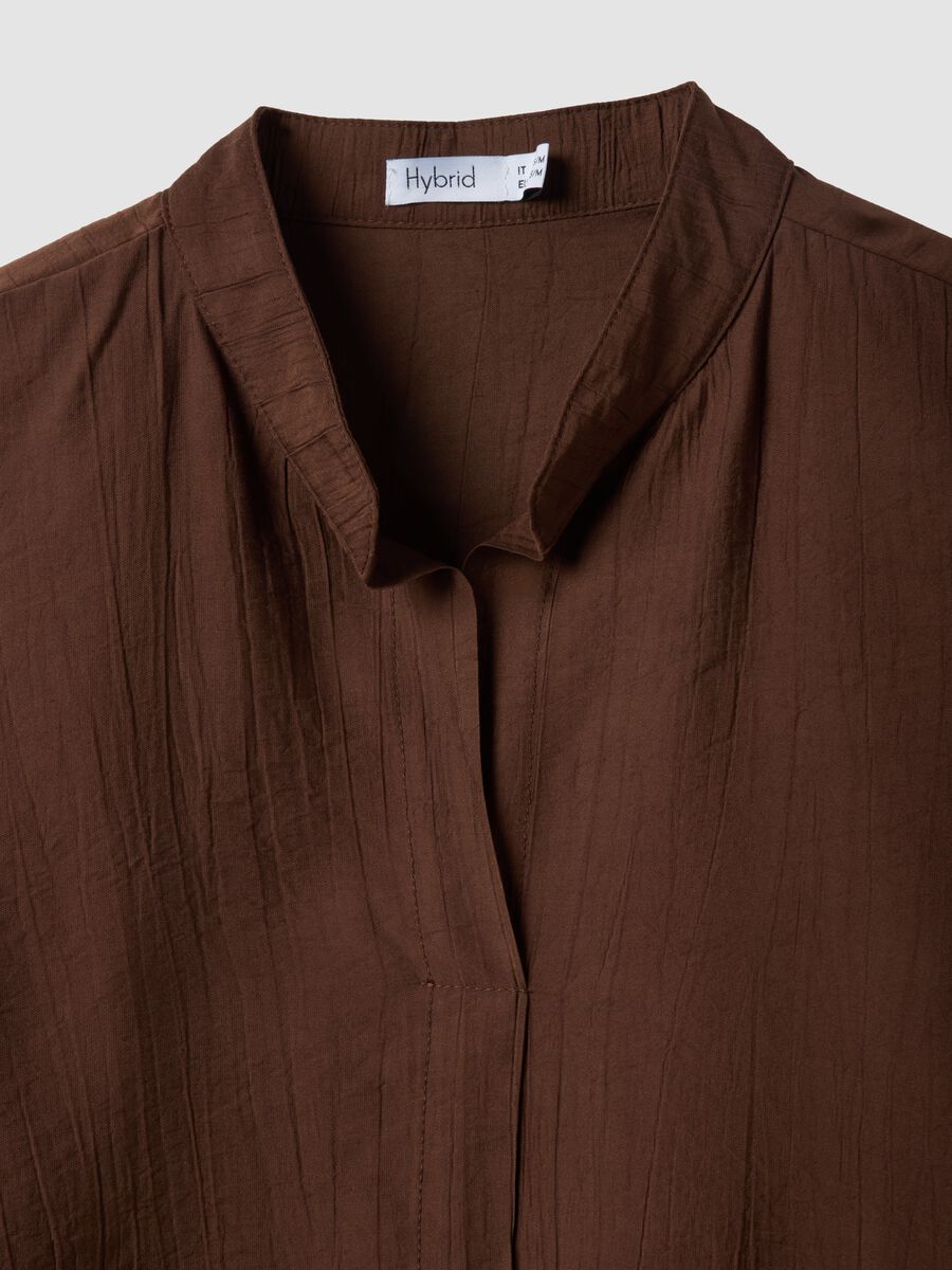 Brown viscose-blend regular-fit blouse with mandarin collar_5