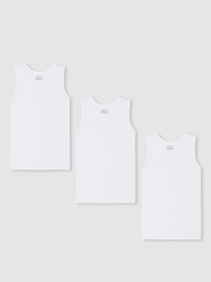 Three-pack racerback vests in organic cotton_0