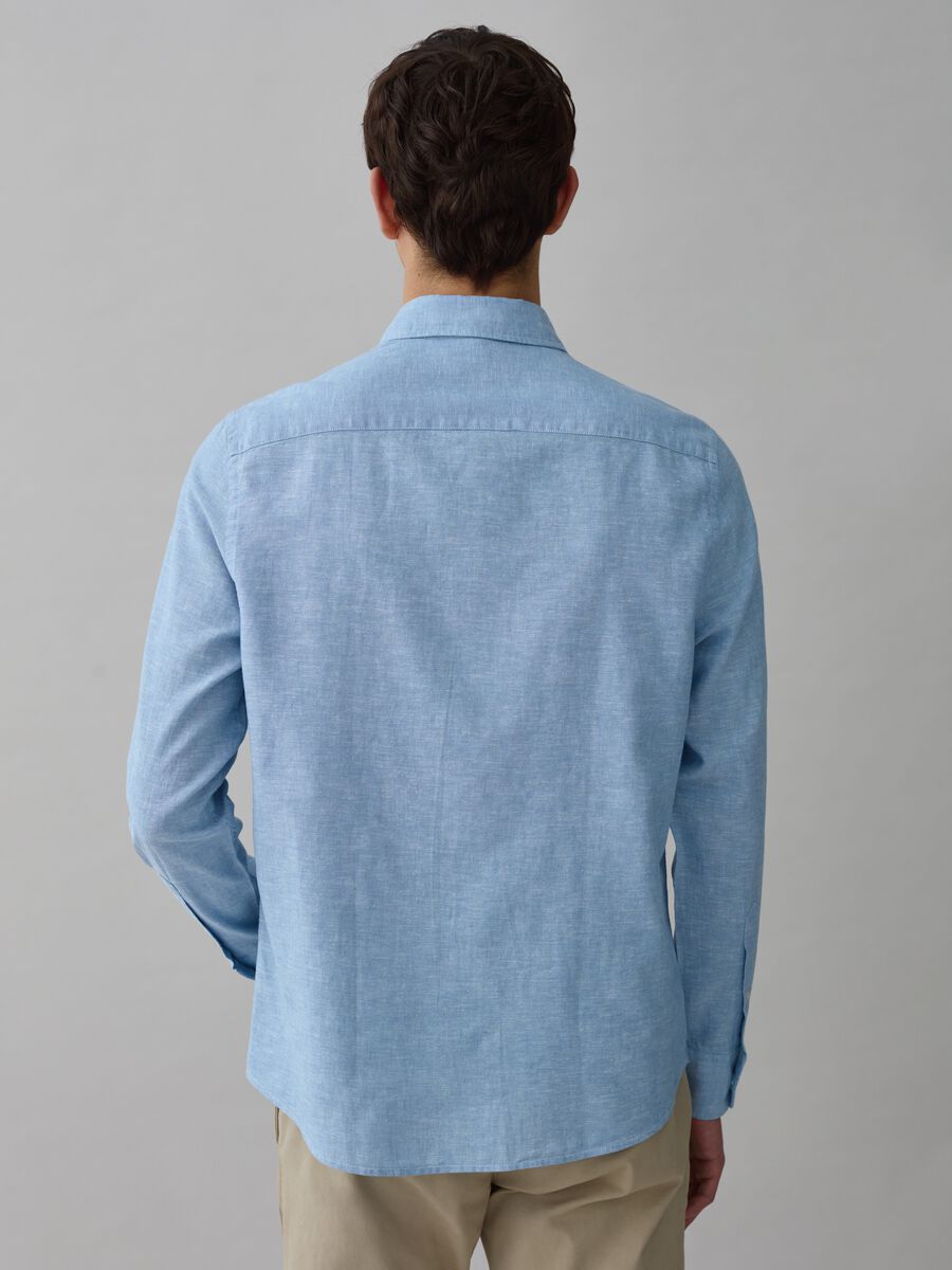 Camicia in lino e cotone chambray_2