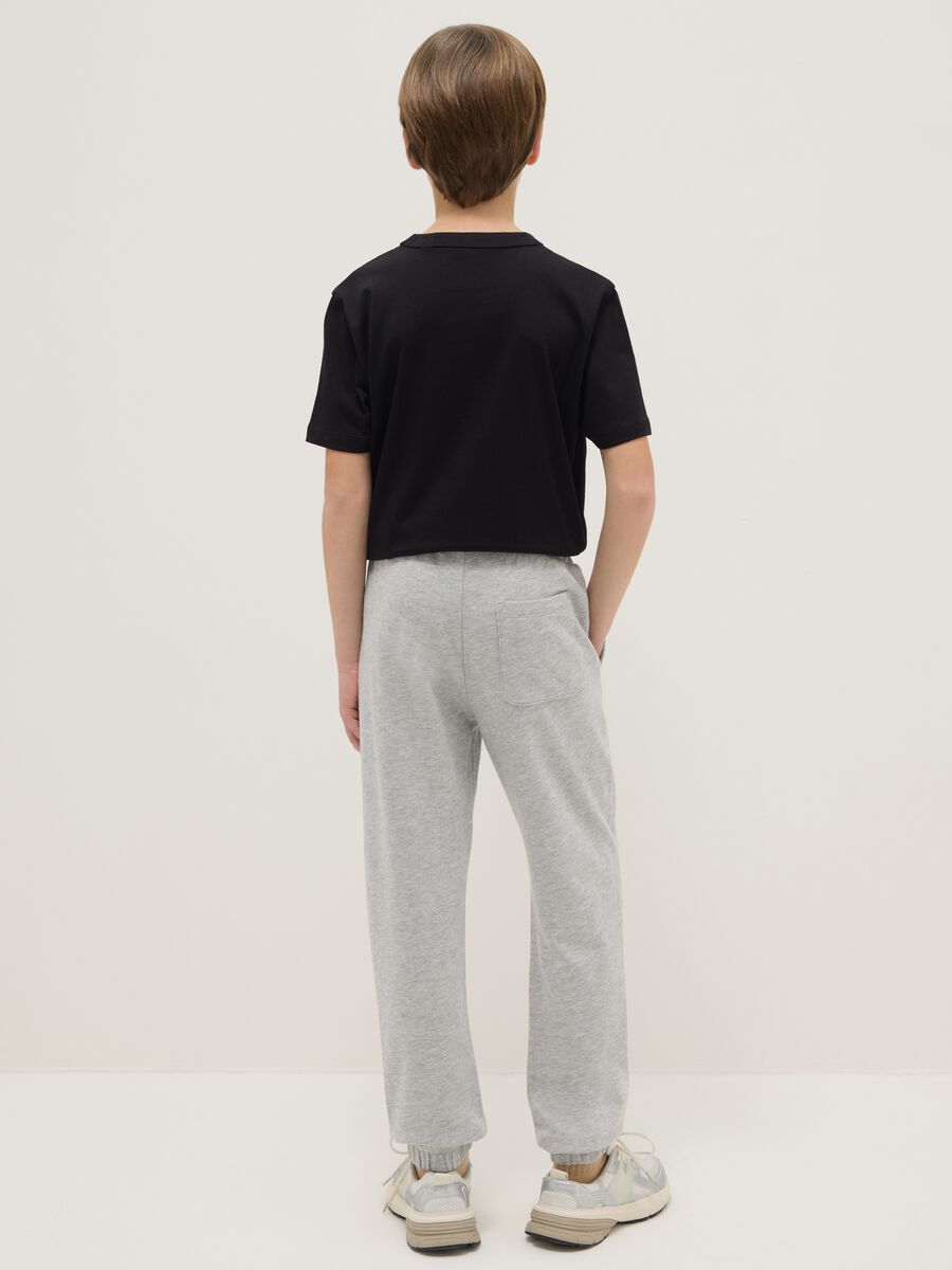 Pantaloni jogger grigi da ragazzo in puro cotone regular fit_1