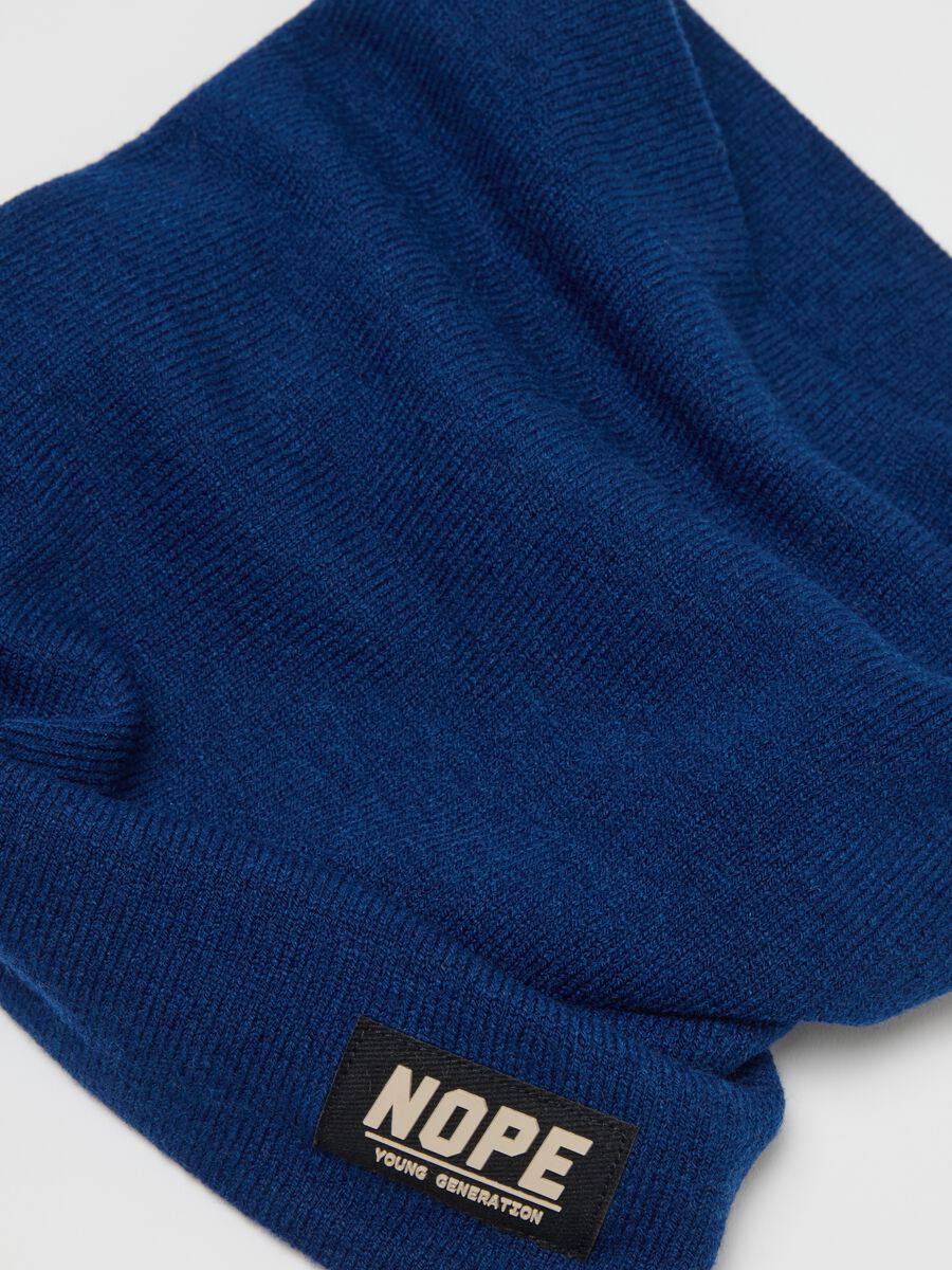 Child's scarf in stretchy blue fabric_2