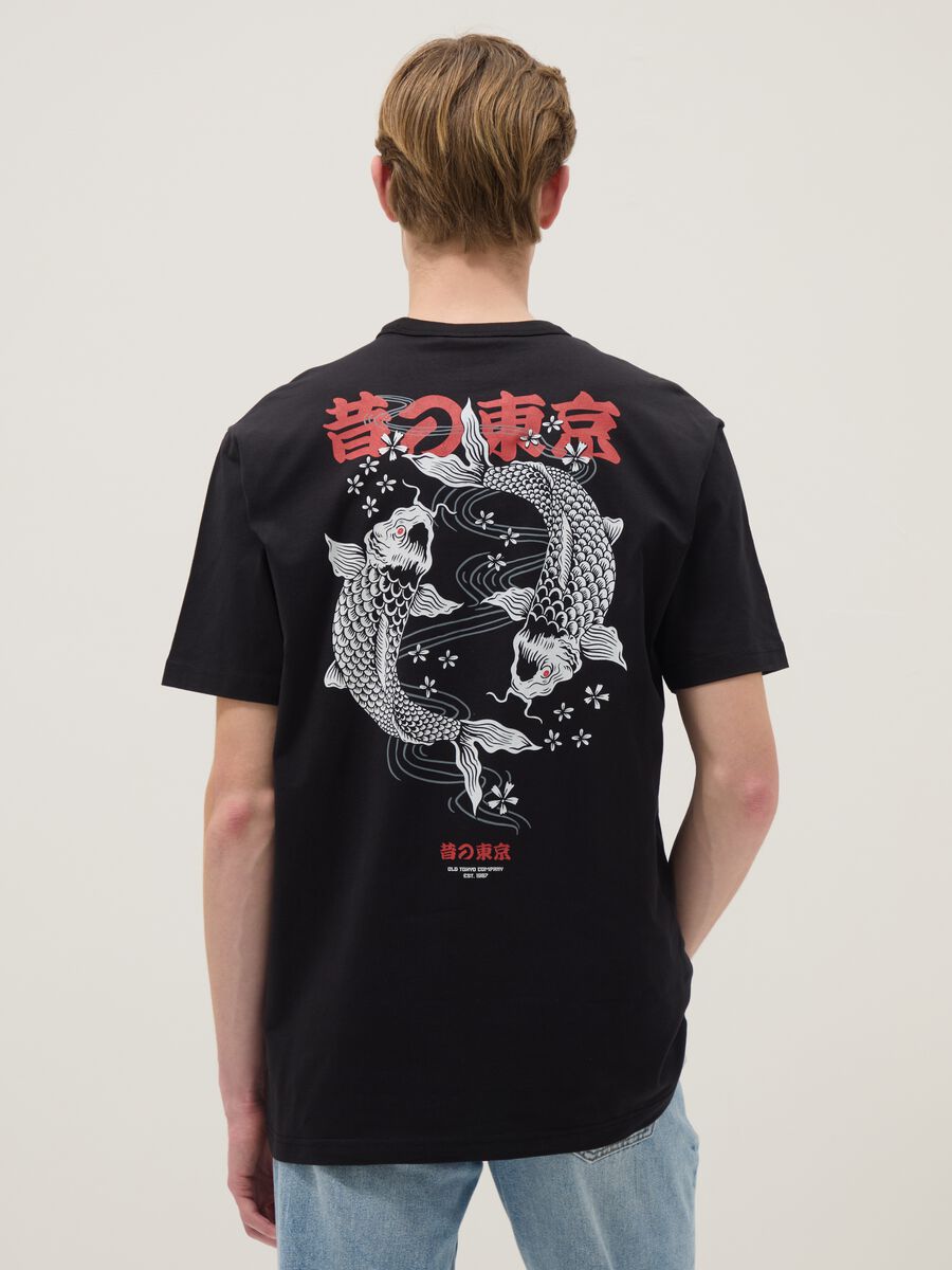 Black pure cotton regular fit T-shirt with Koi carp print_2