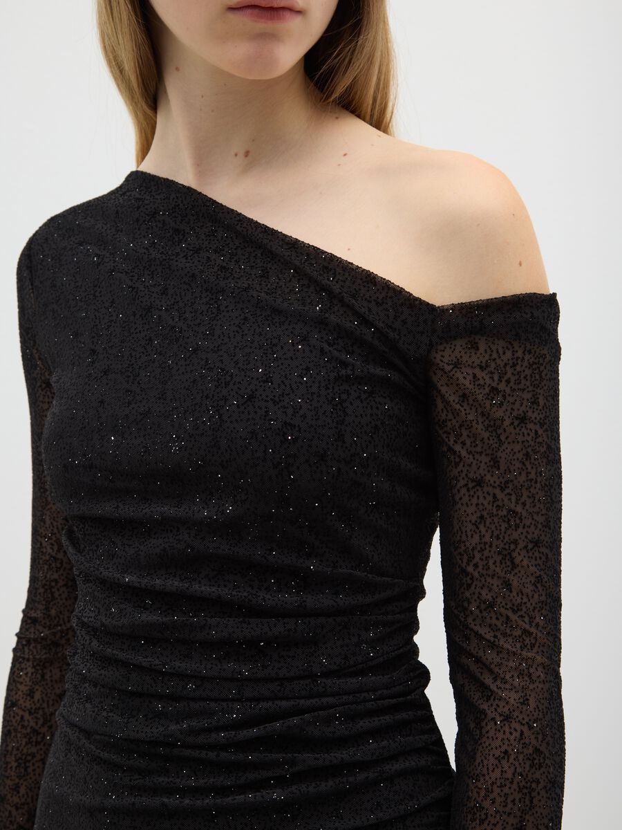 Abito a spalla scoperta nero regular fit_3