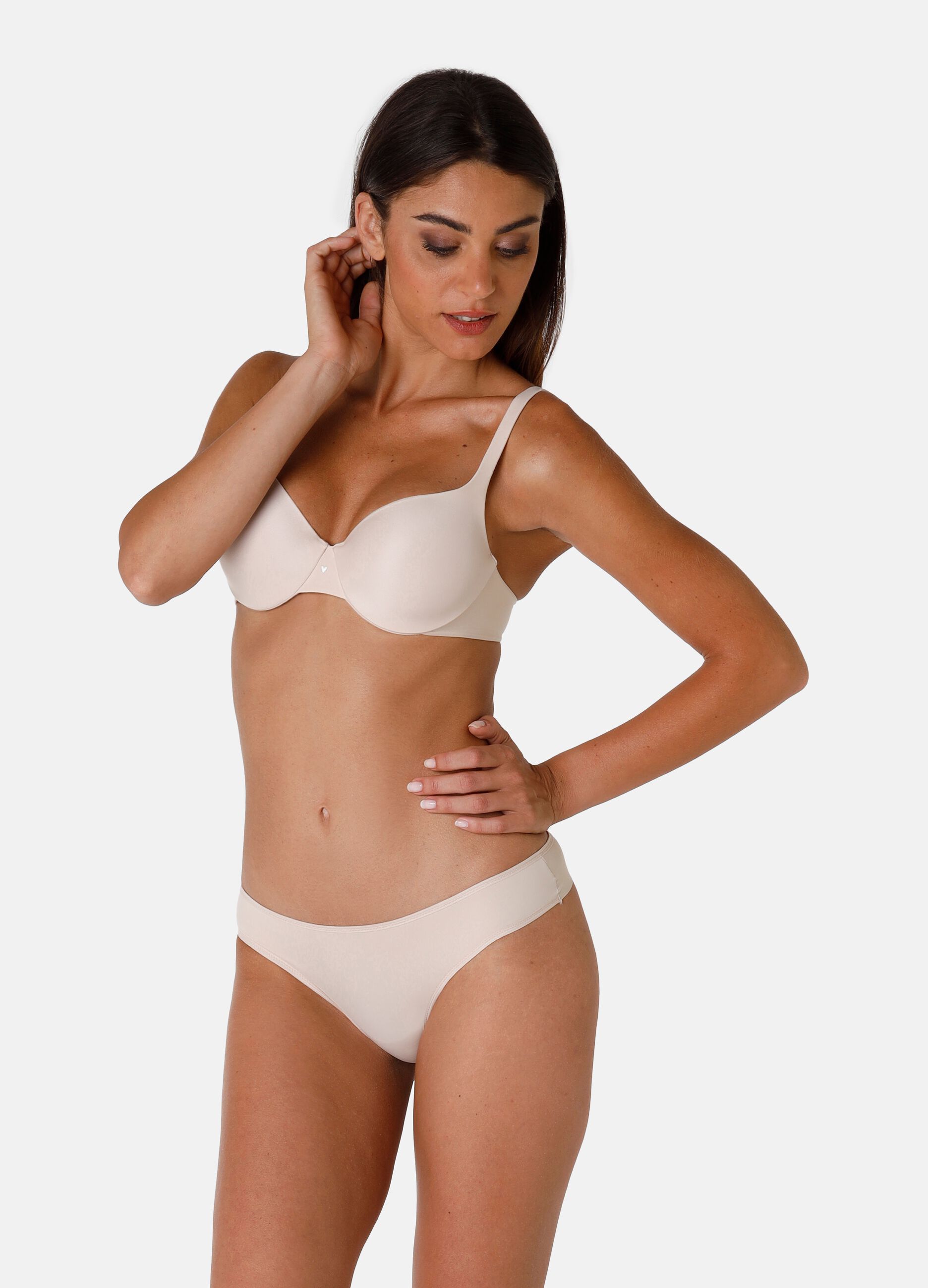 Invisible Lift bra with underwiring