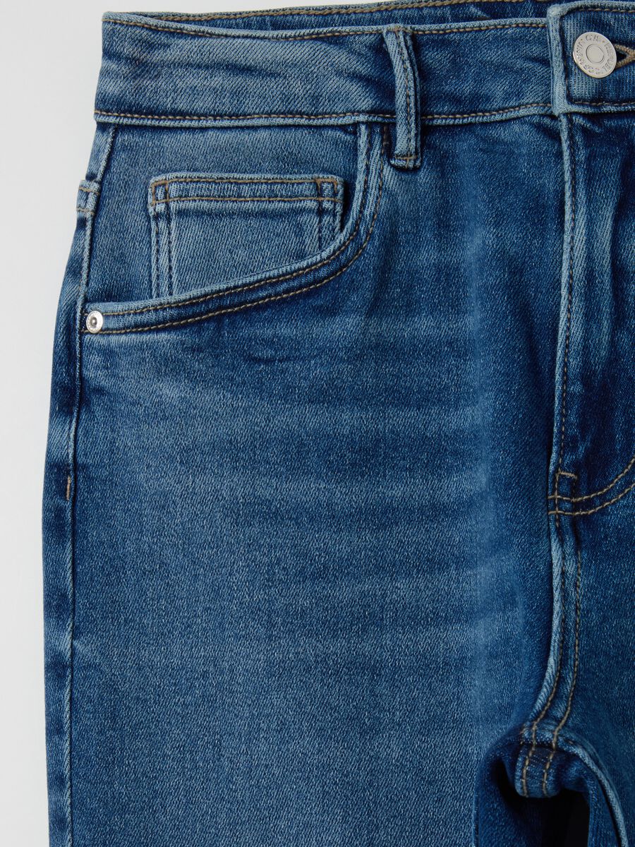 Slim-fit stretch jeans with five pockets_5