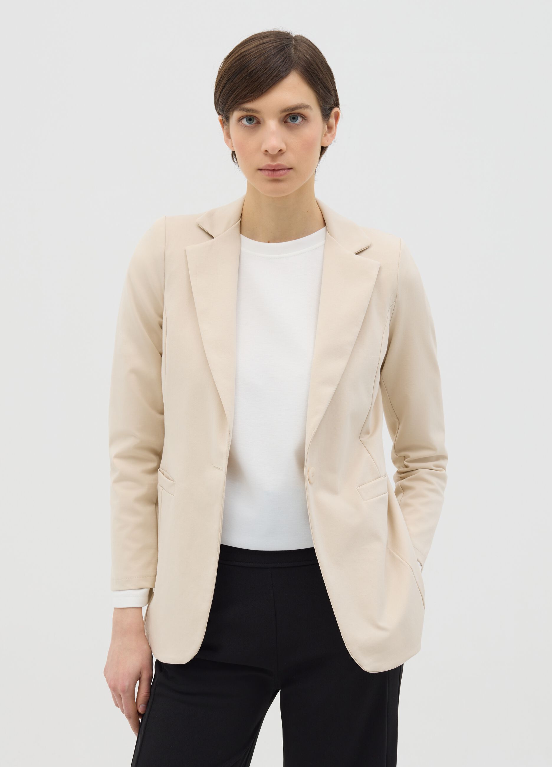 Beige single-breasted blazer