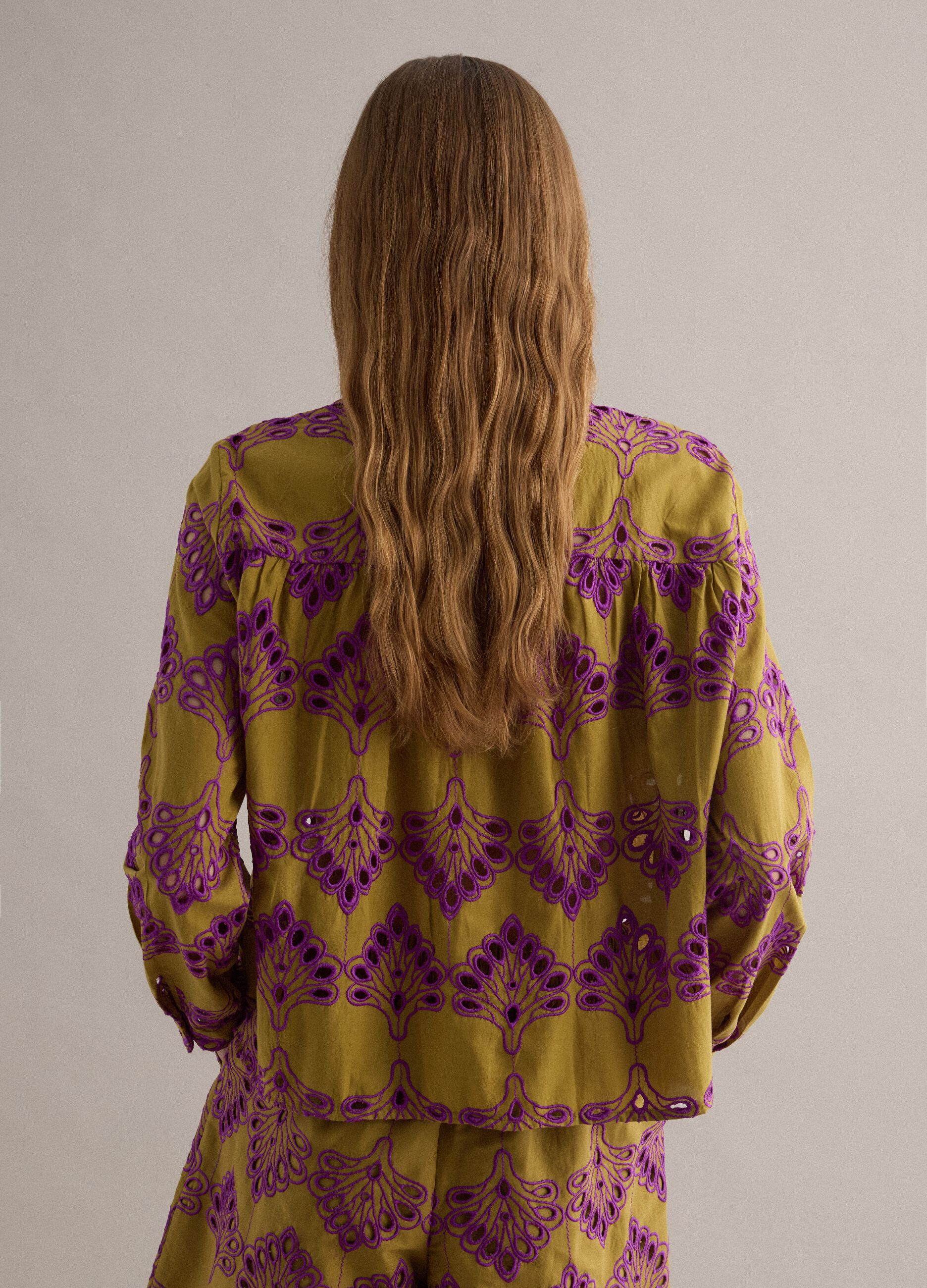 Multicolour pure cotton shirt with eyelet embroidery, regular fit