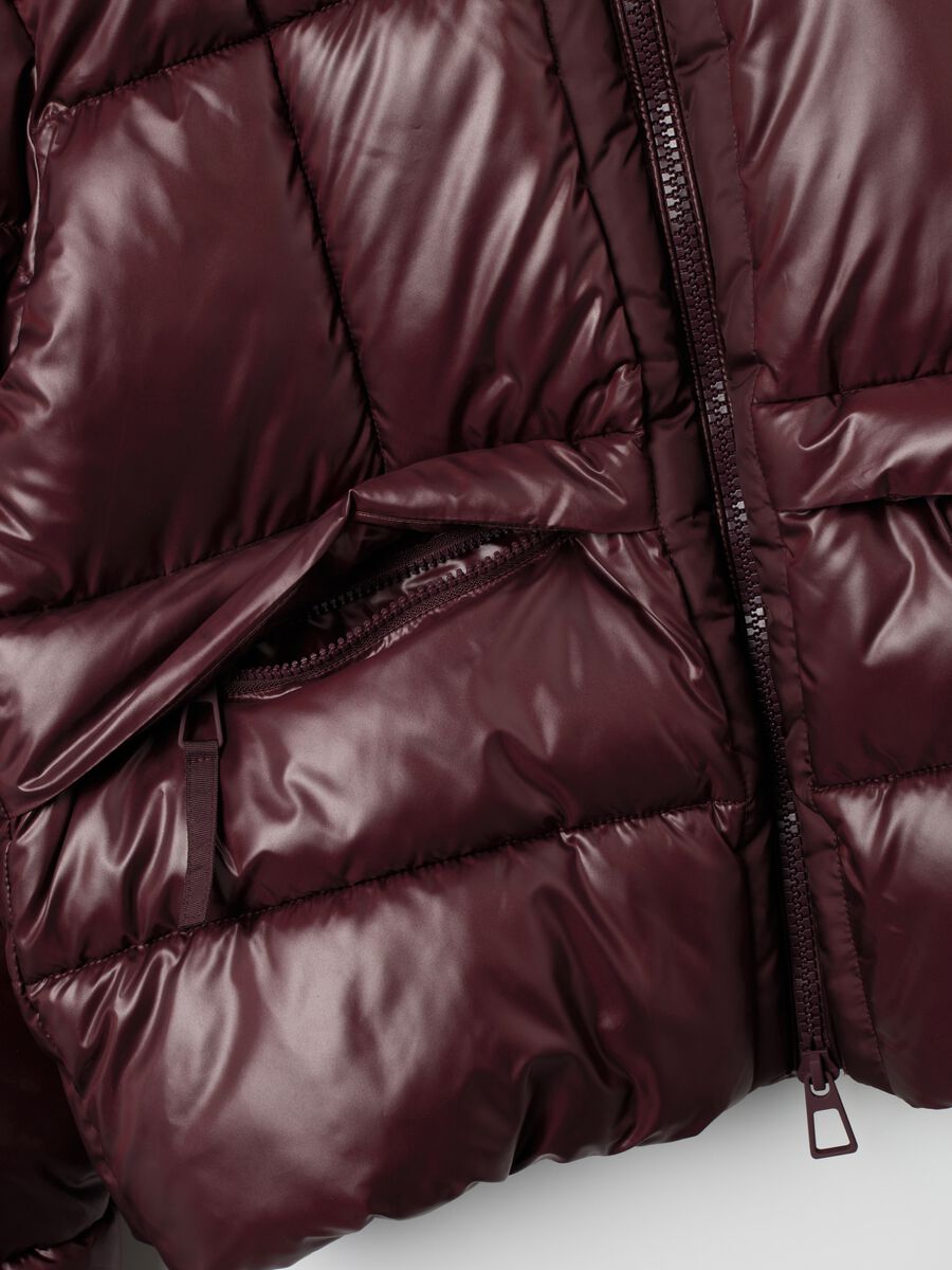 Piumino The Iconic Puffer bordeaux con cappuccio_5