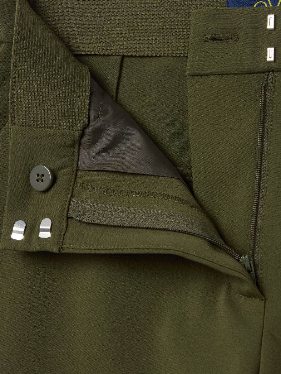 Chino trousers with pockets_5