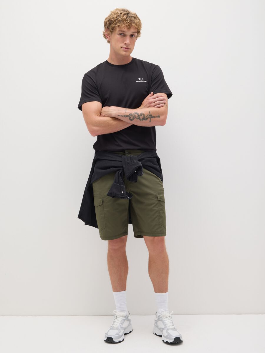 Men's green cotton cargo shorts regular fit_0