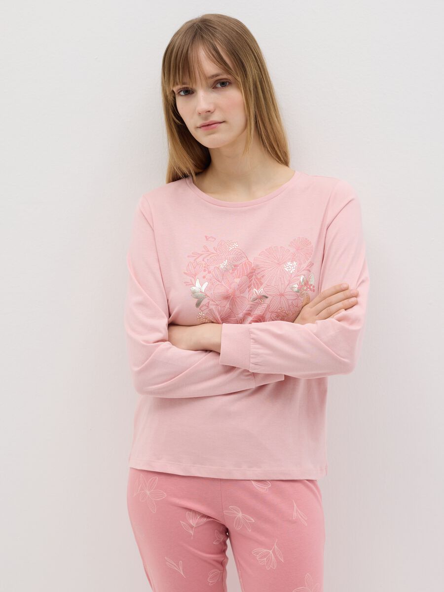 Pink cotton pyjamas with floral print_1